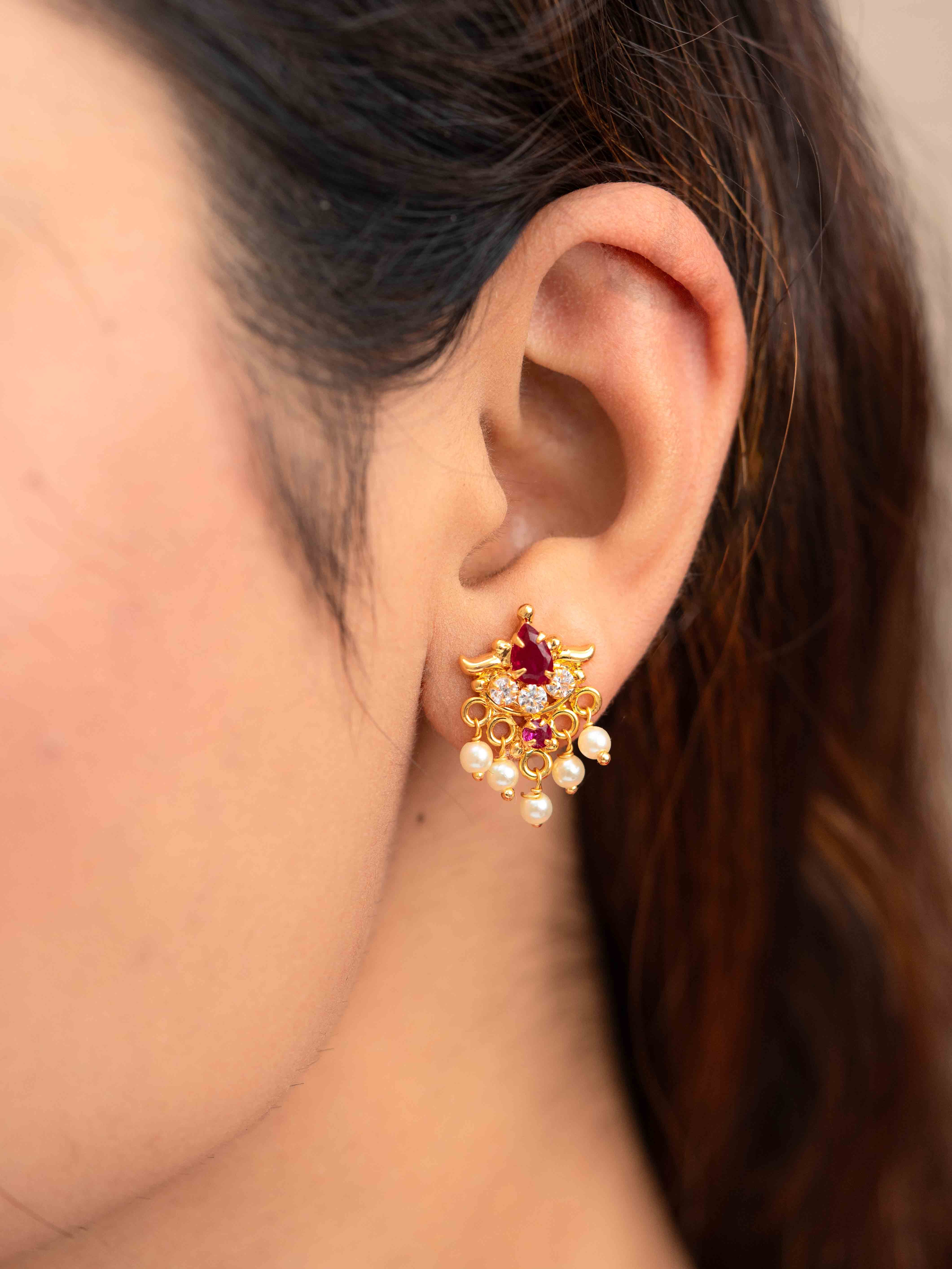 Niravi  Kudi Earrings