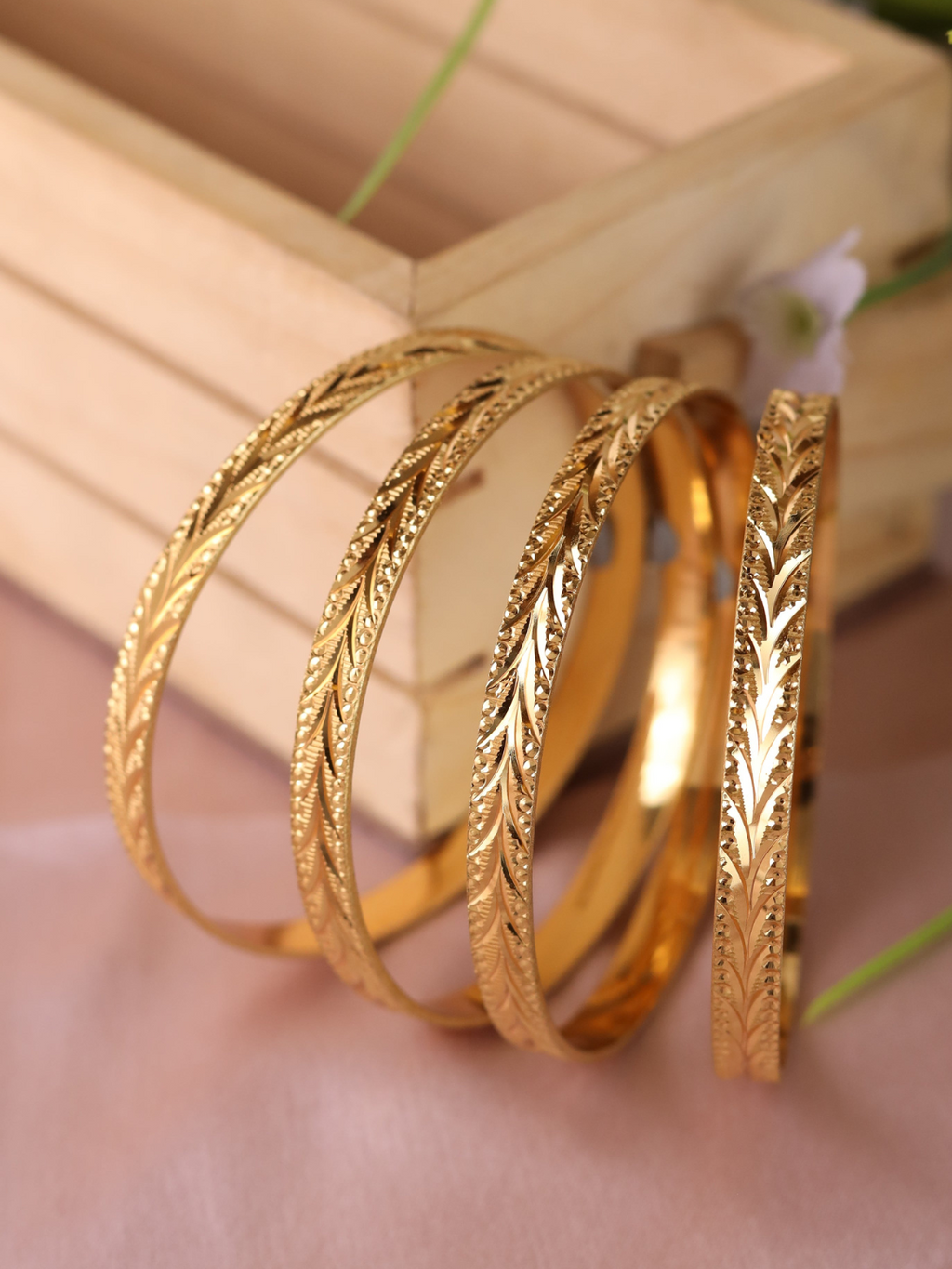 Yellow Gold Bangle Set Seven Day Bangles Pihu Bangle Set Of Zeraki
