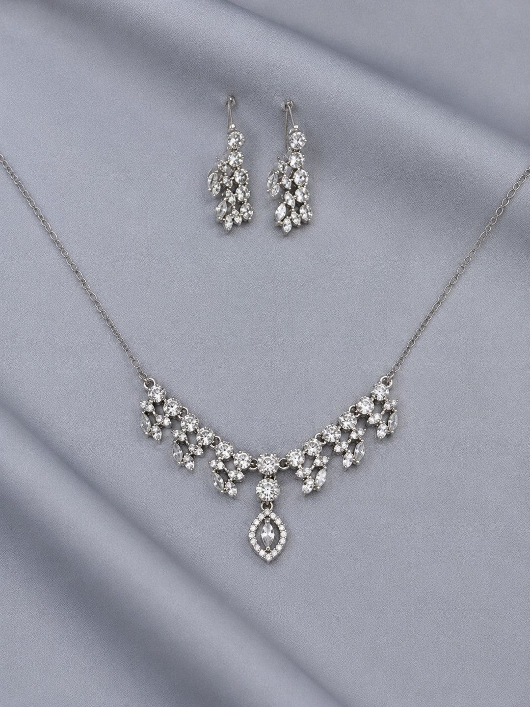 Ojasvi Silver Necklace Set