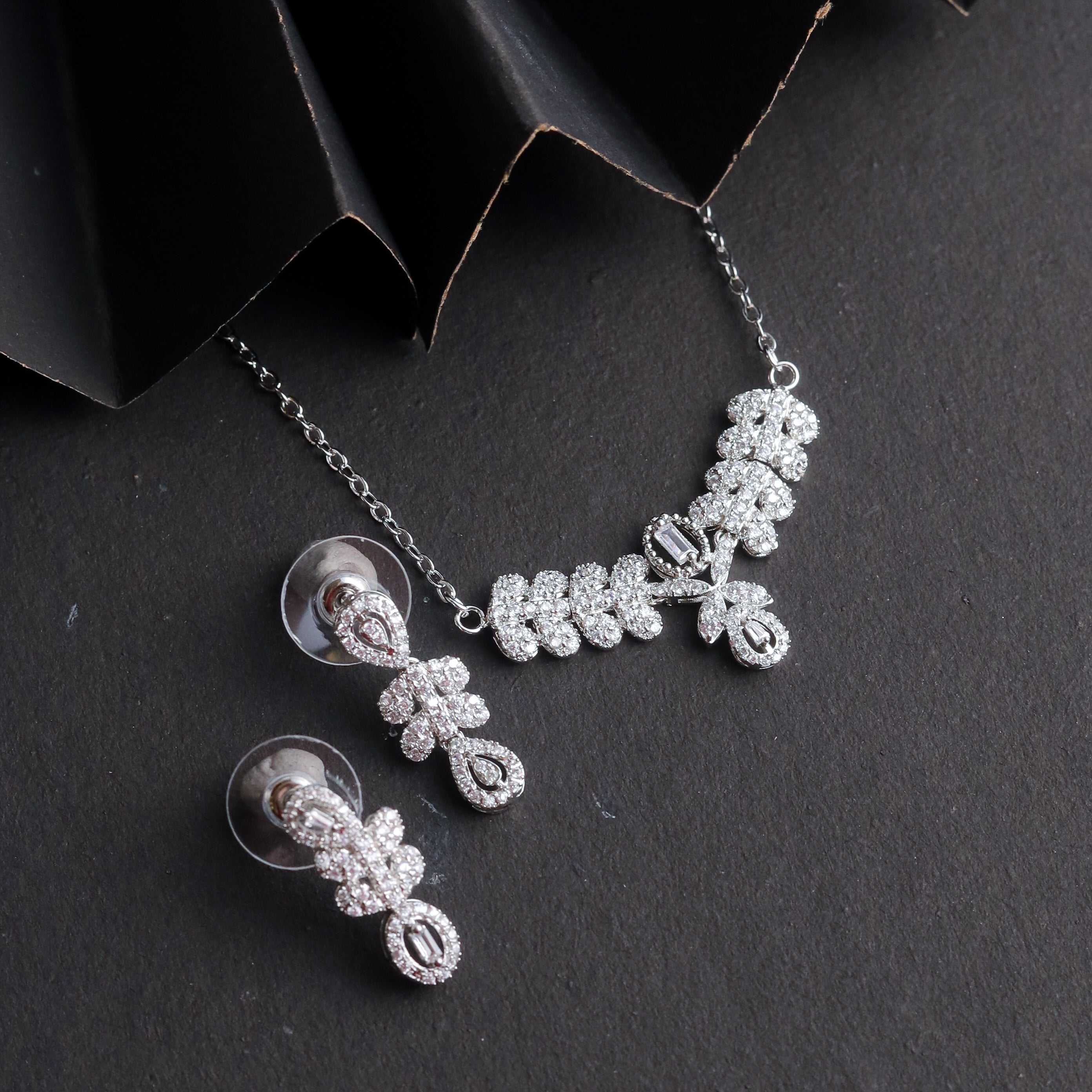 Moonbeam Silver  Pendant Set