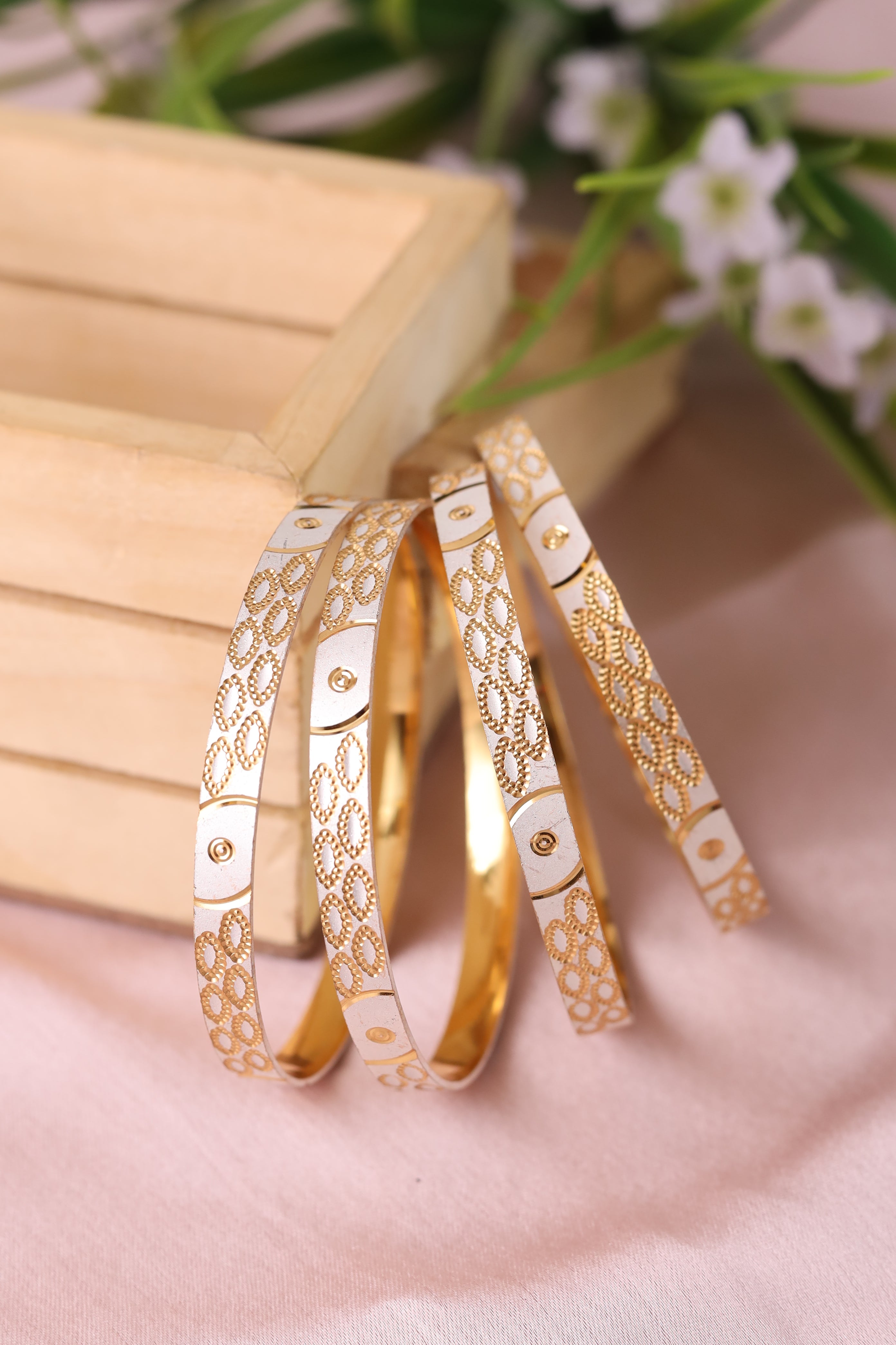 Kritika Bangle  ( Set of 4 )