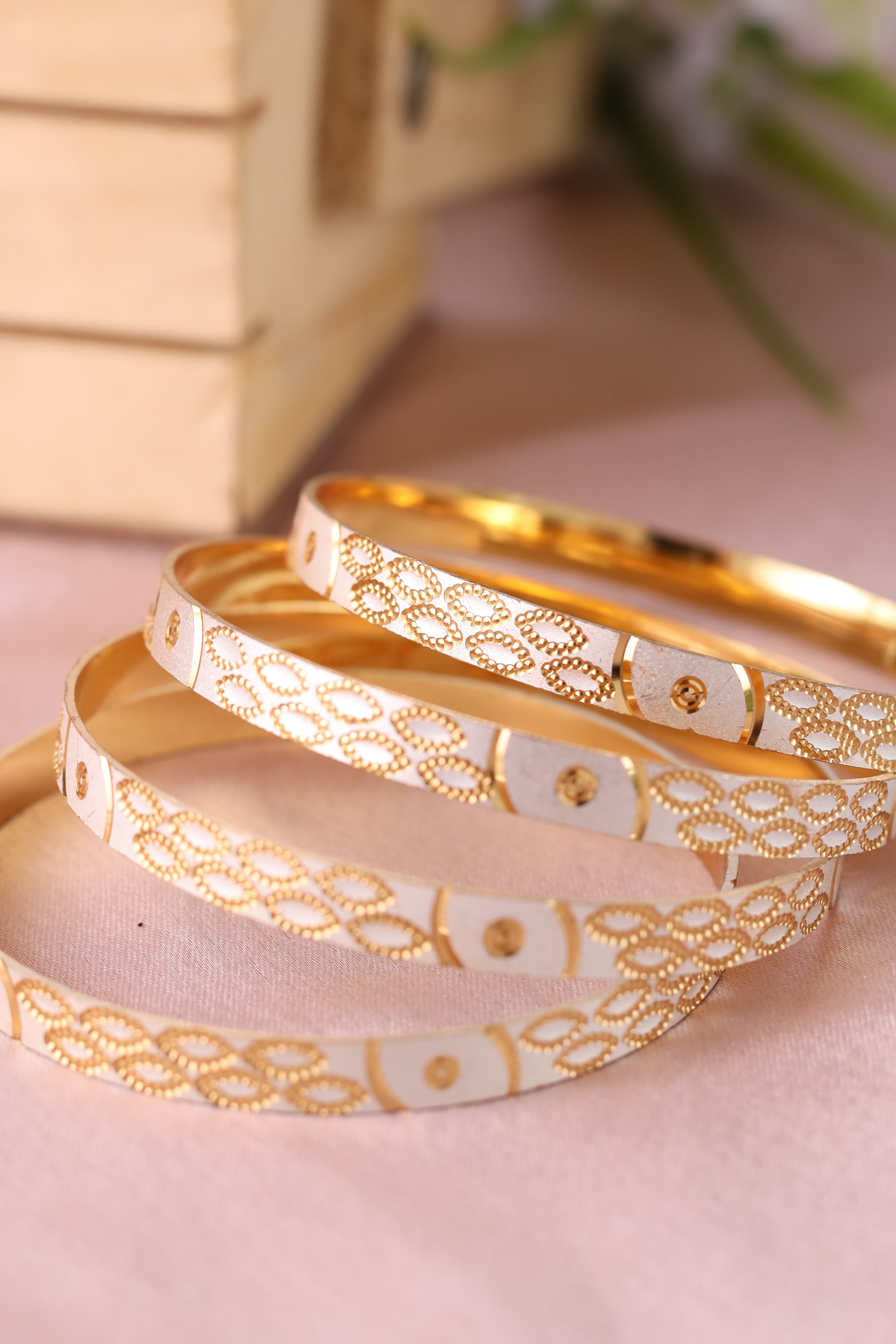 Kritika Bangle  ( Set of 4 )