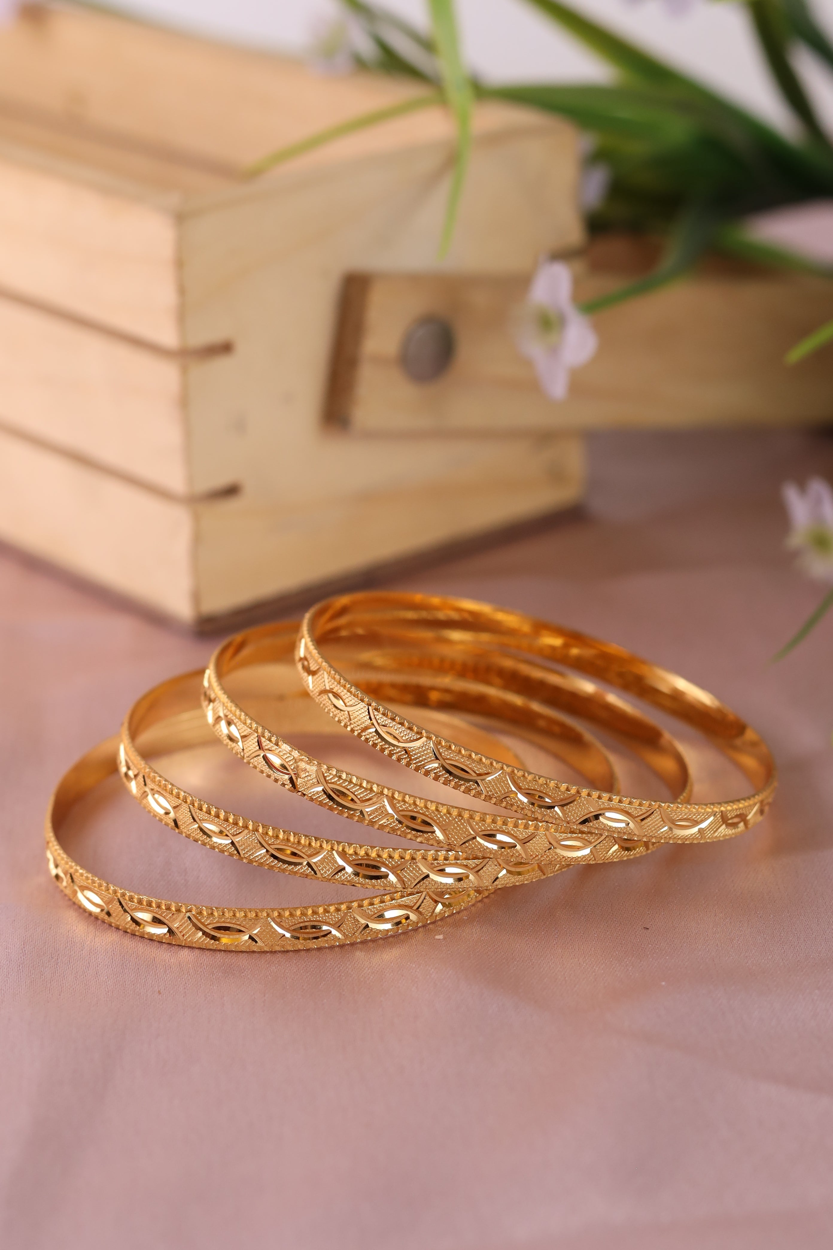 Shilpa Bangle  ( Set of 4)