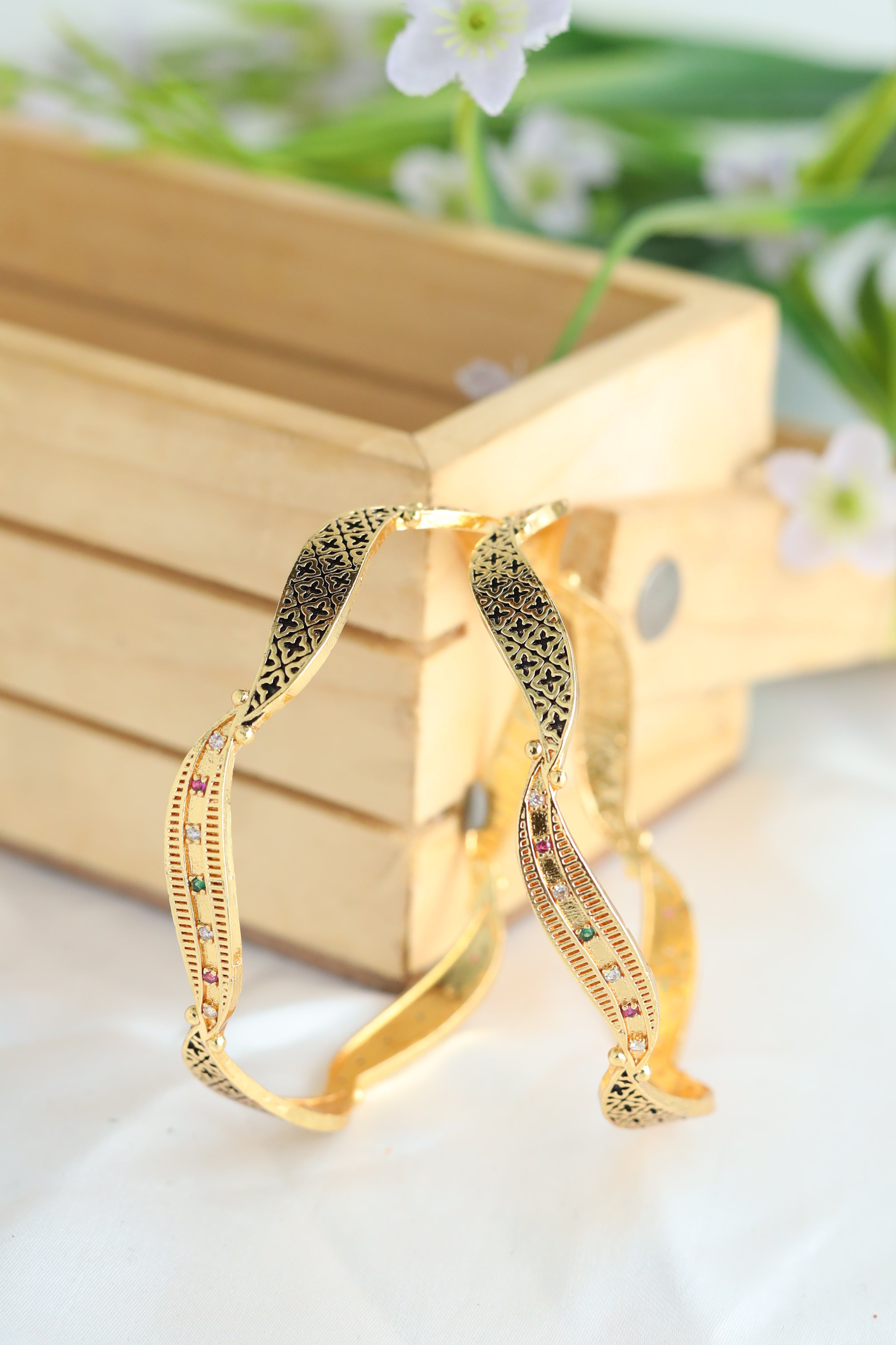 Parul Bangle  ( Set of 2)