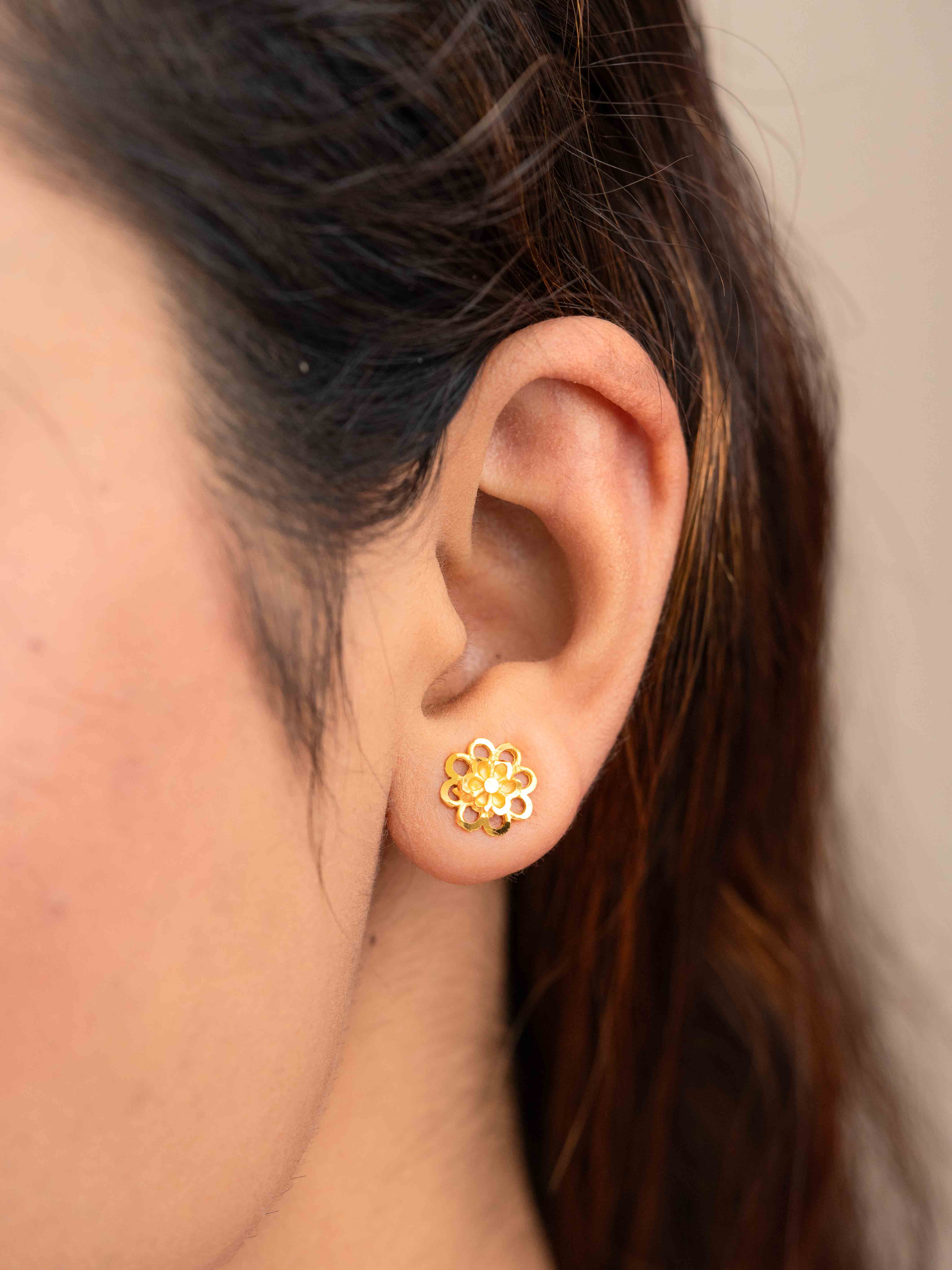 Raghvi Kudi Earrings