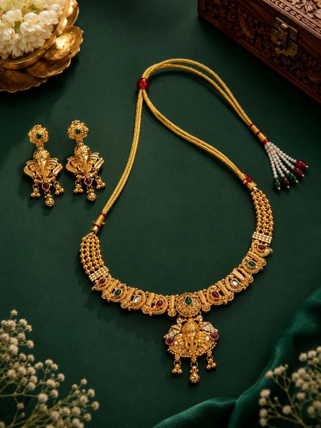 Ganeshri Necklace Set