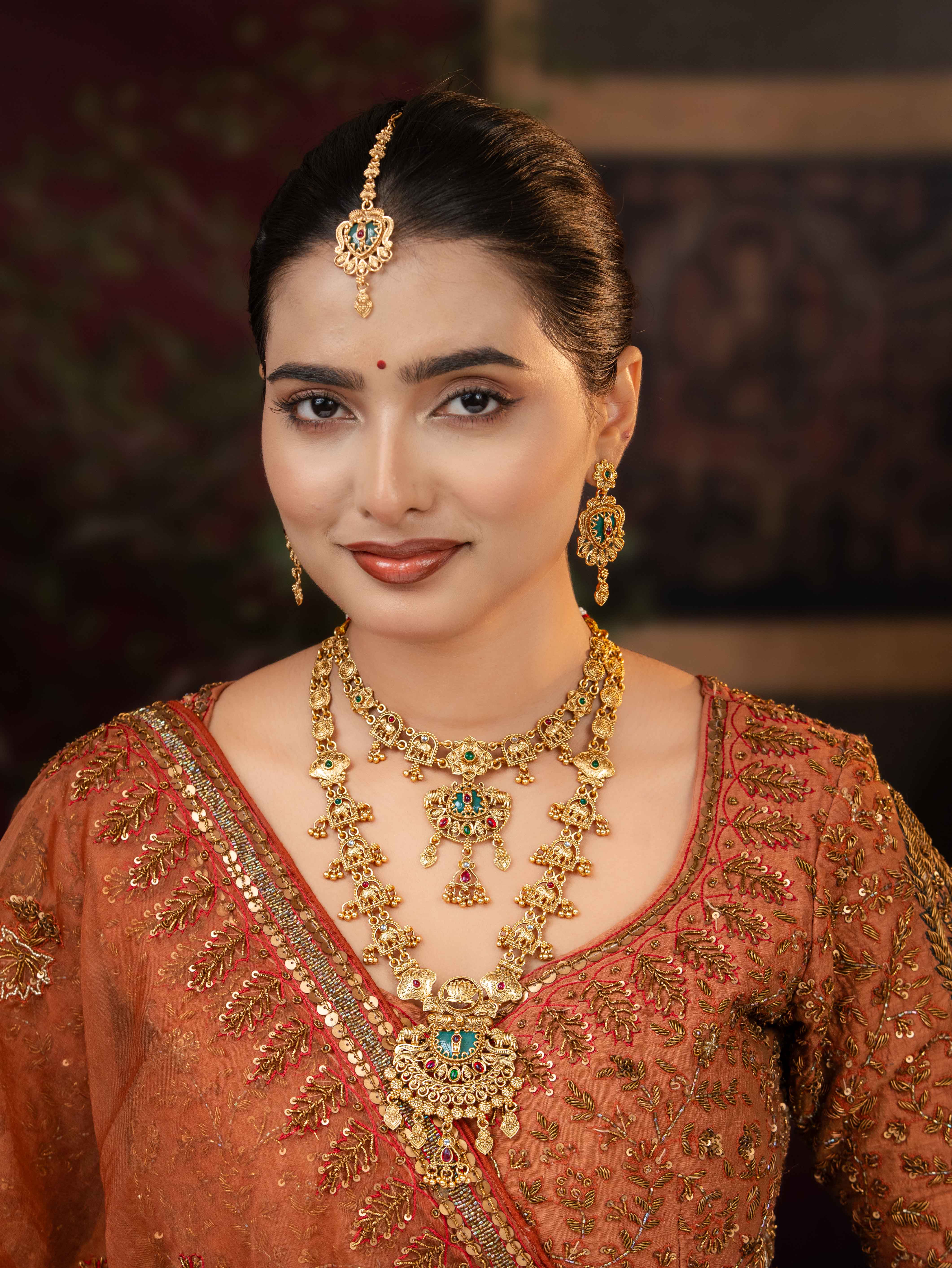 Hiyana Necklace Set