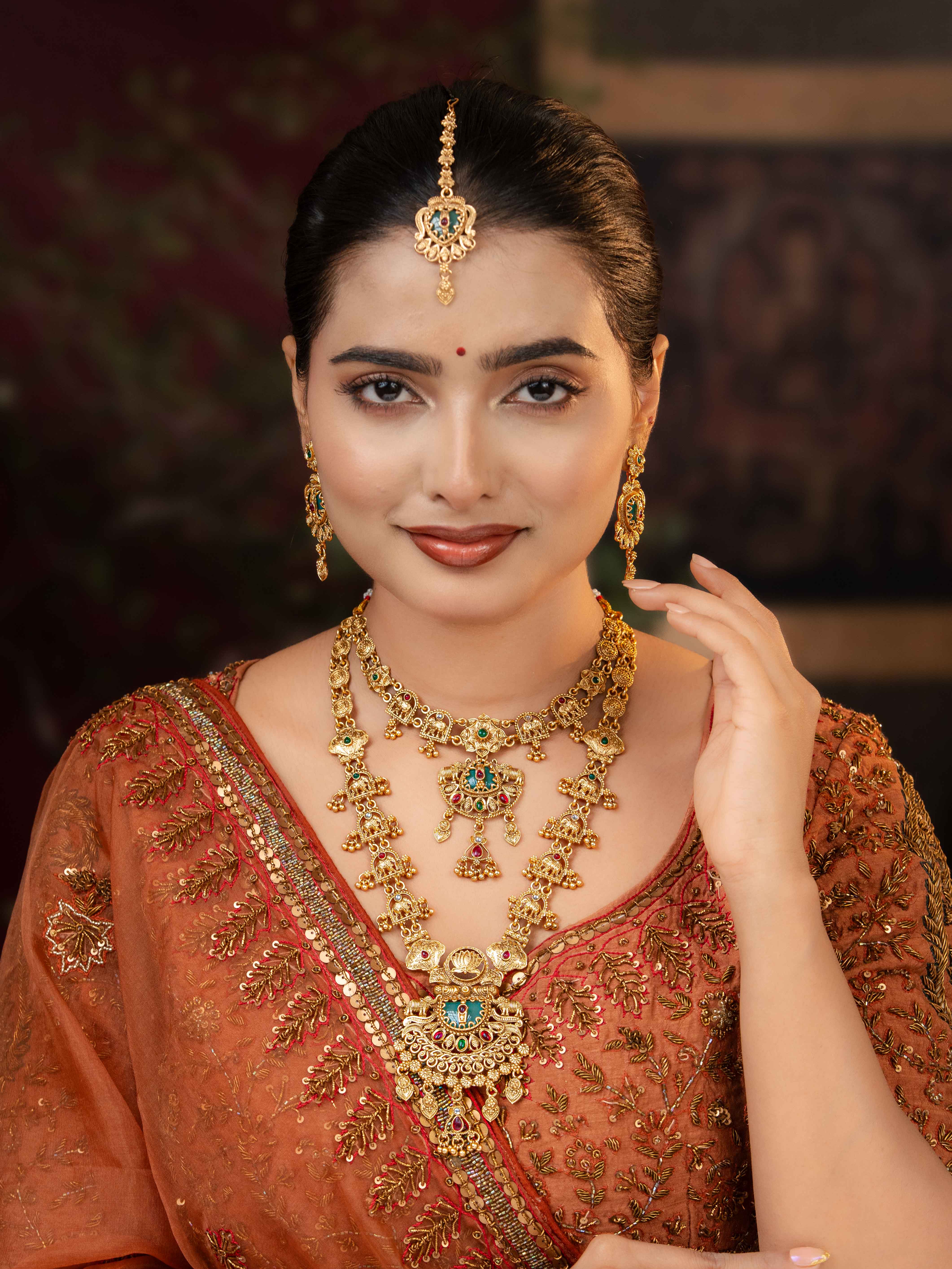 Hiyana Necklace Set