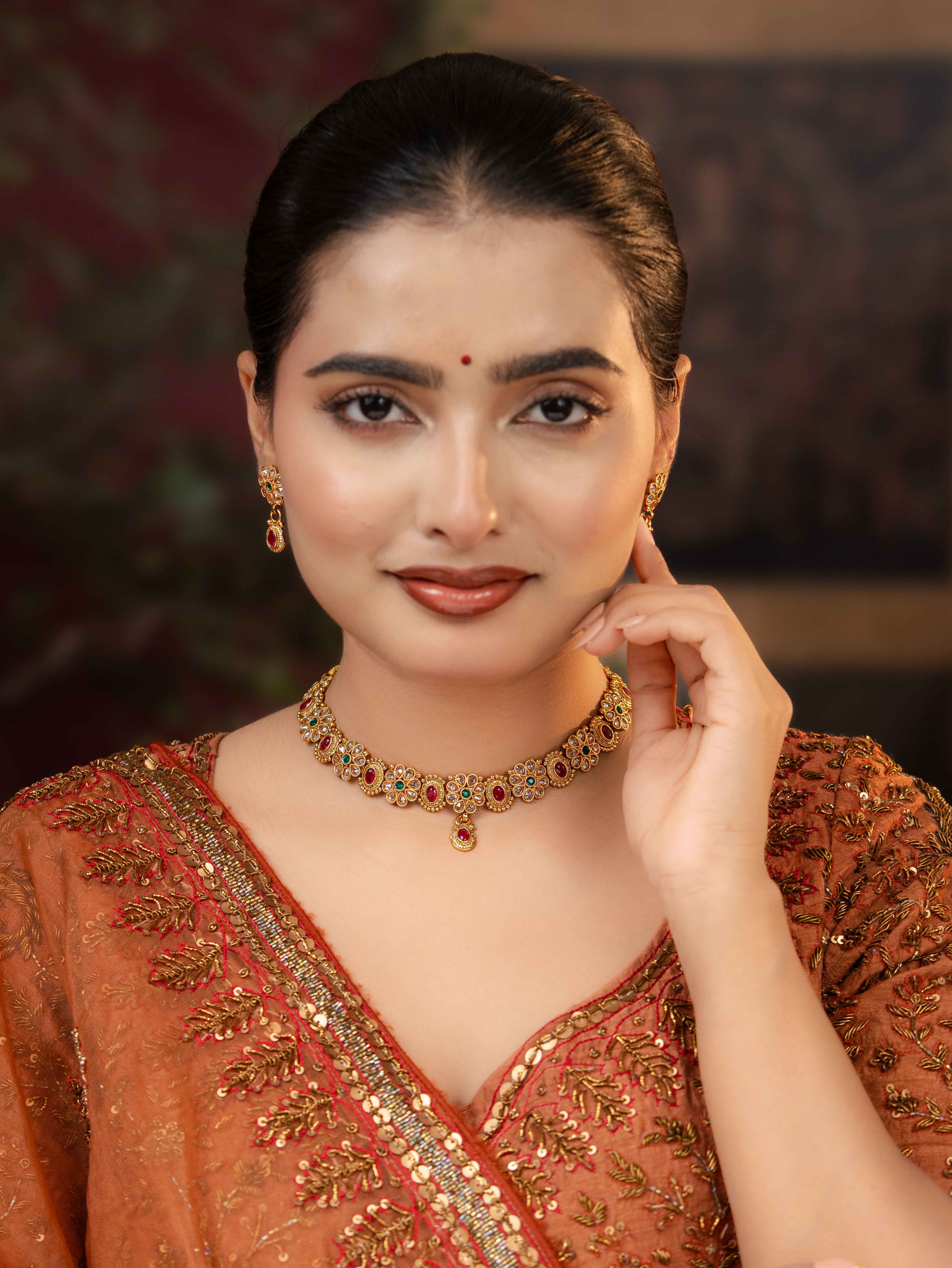 Hansika Necklace Set