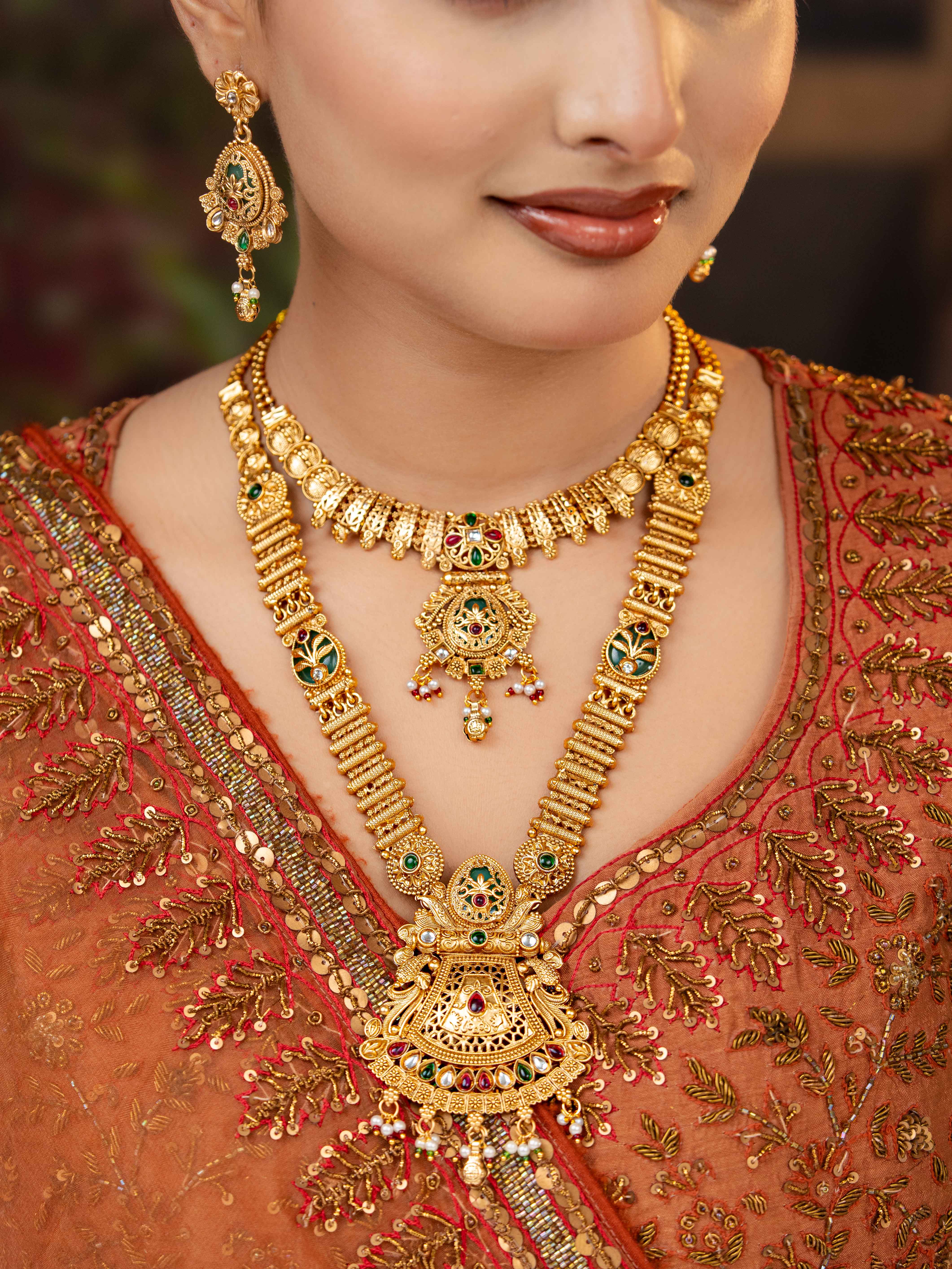 Aabha Necklace Set