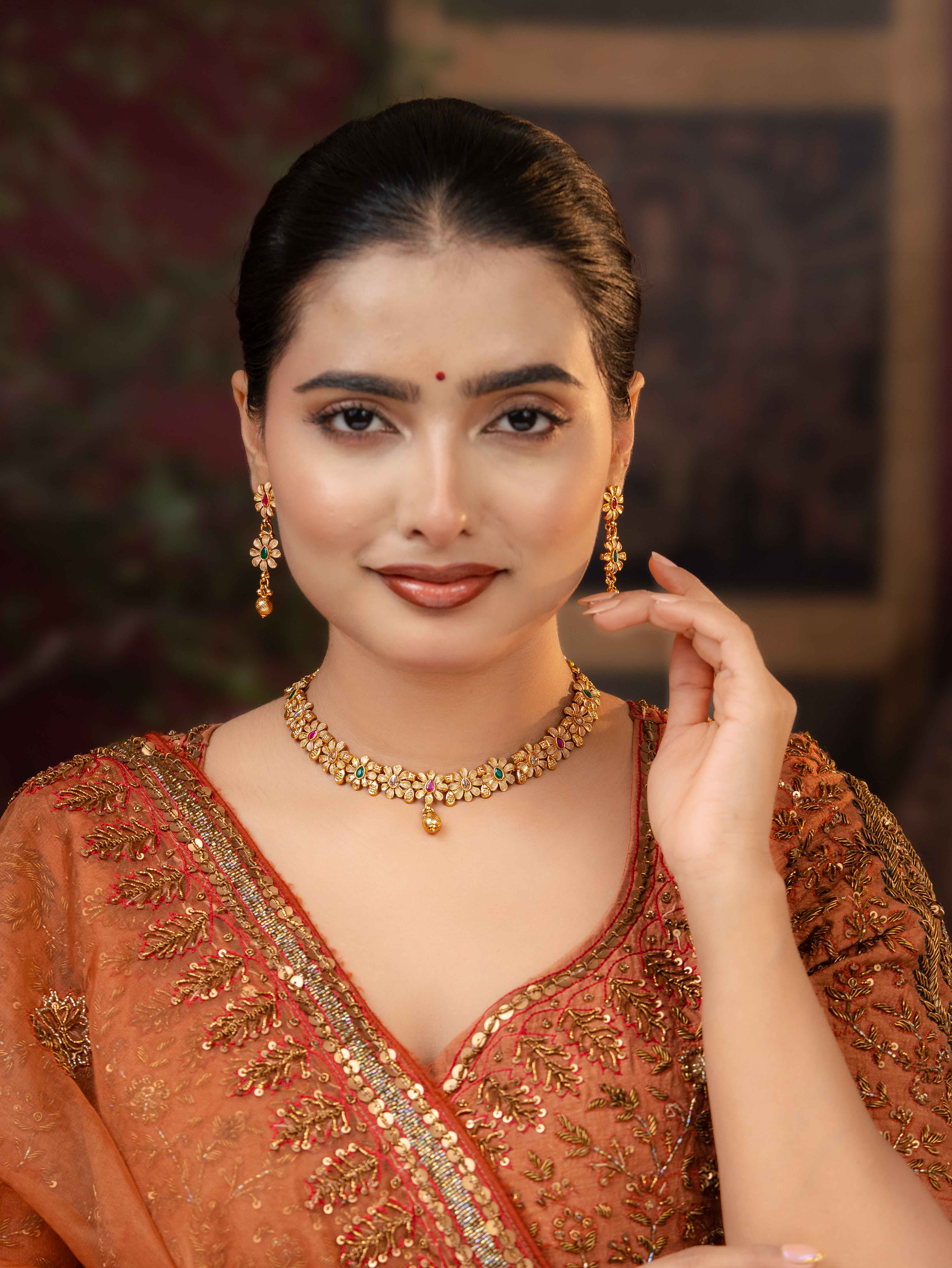 Ratnavali Necklace Set