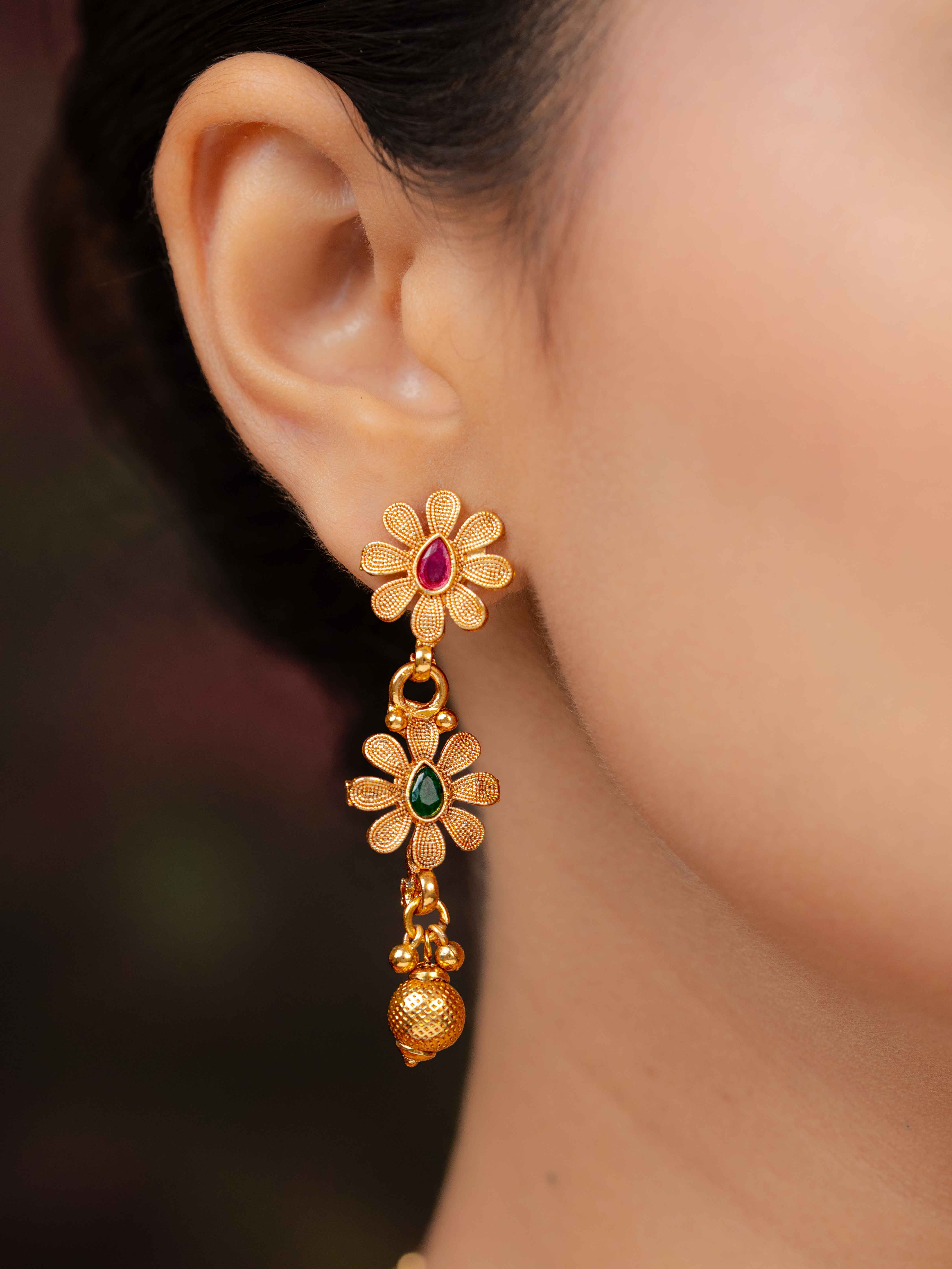 Ratnavali Necklace Set
