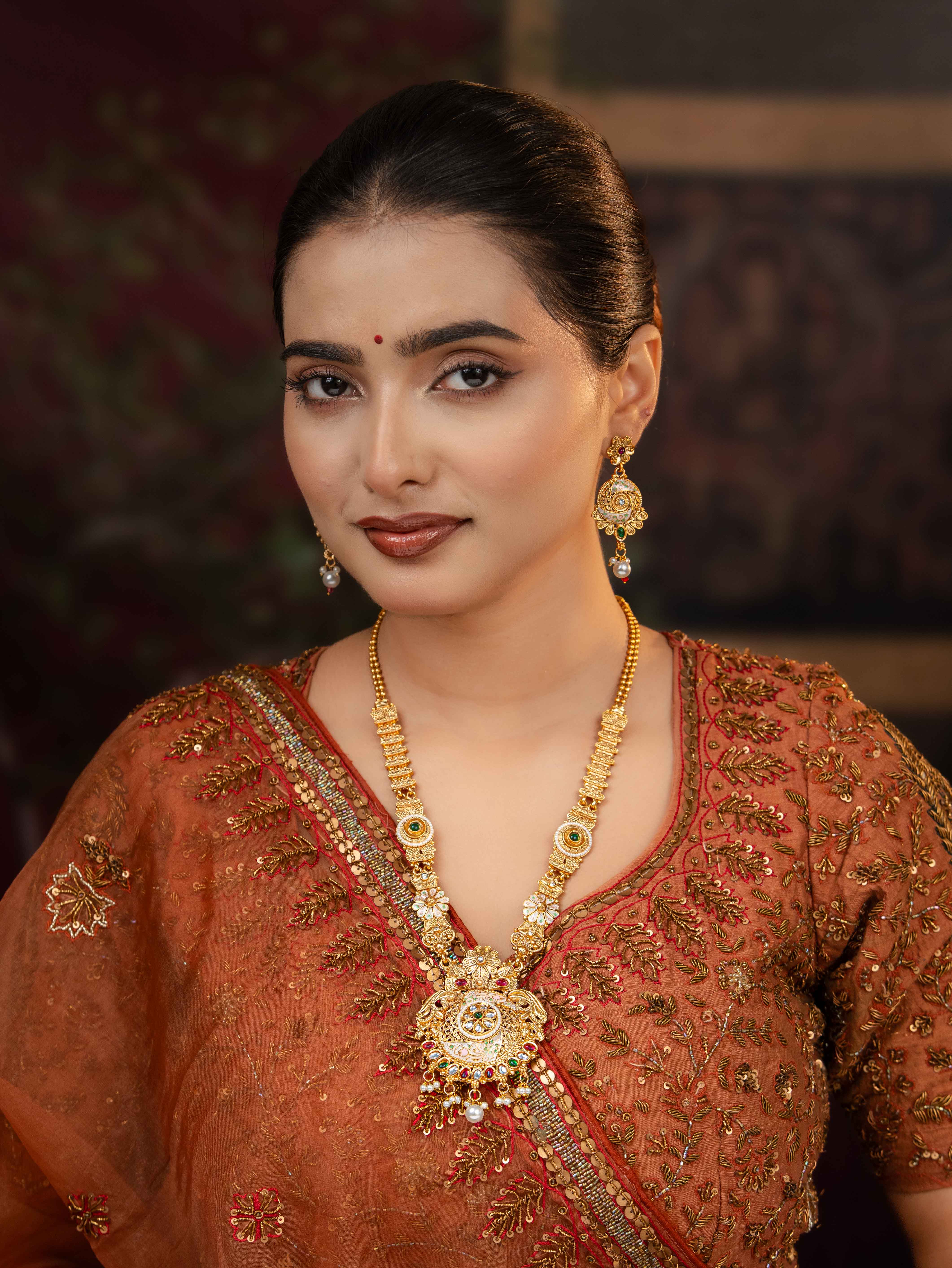 Eshita Necklace Set