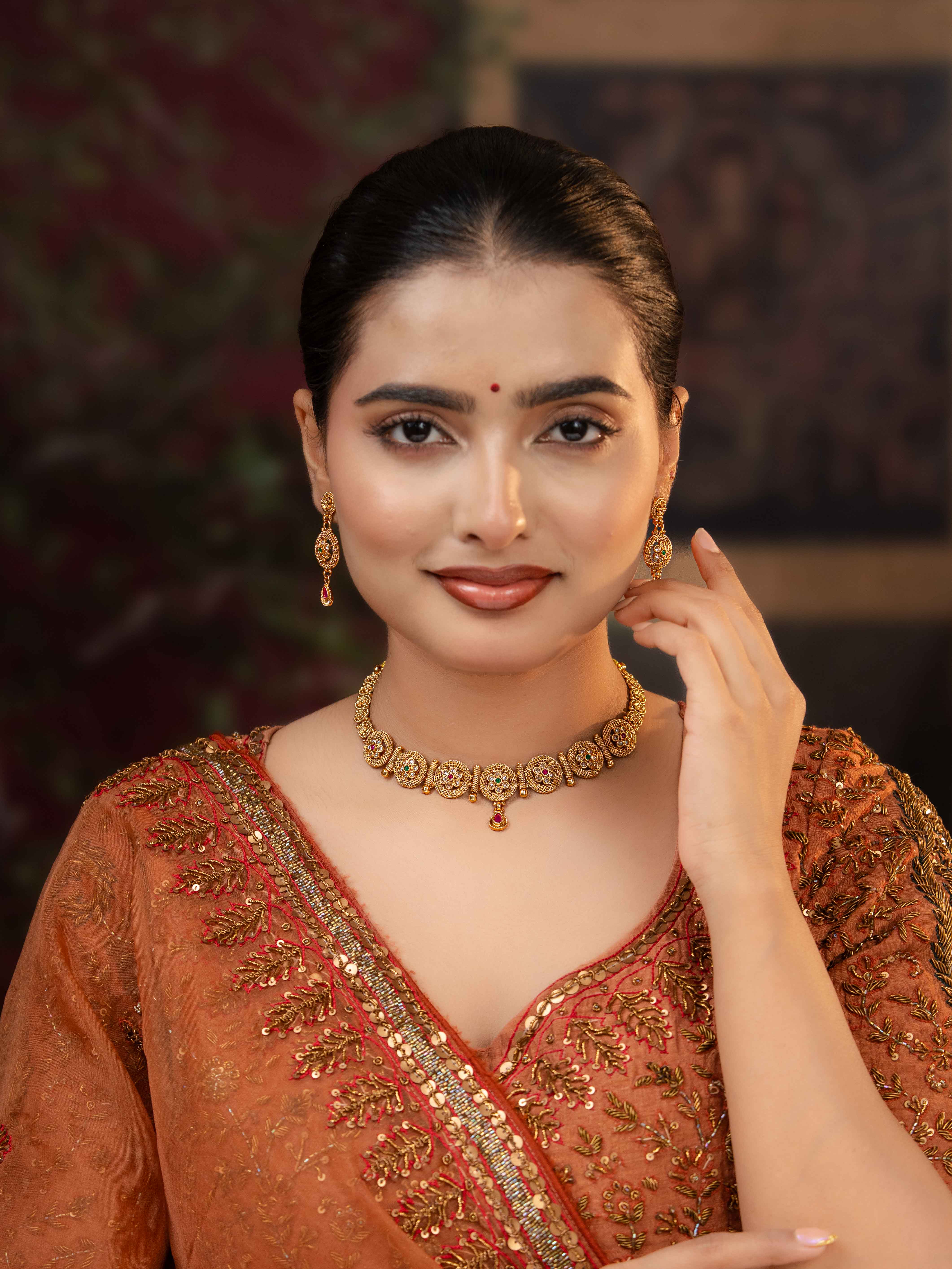 Dakshita Necklace Set
