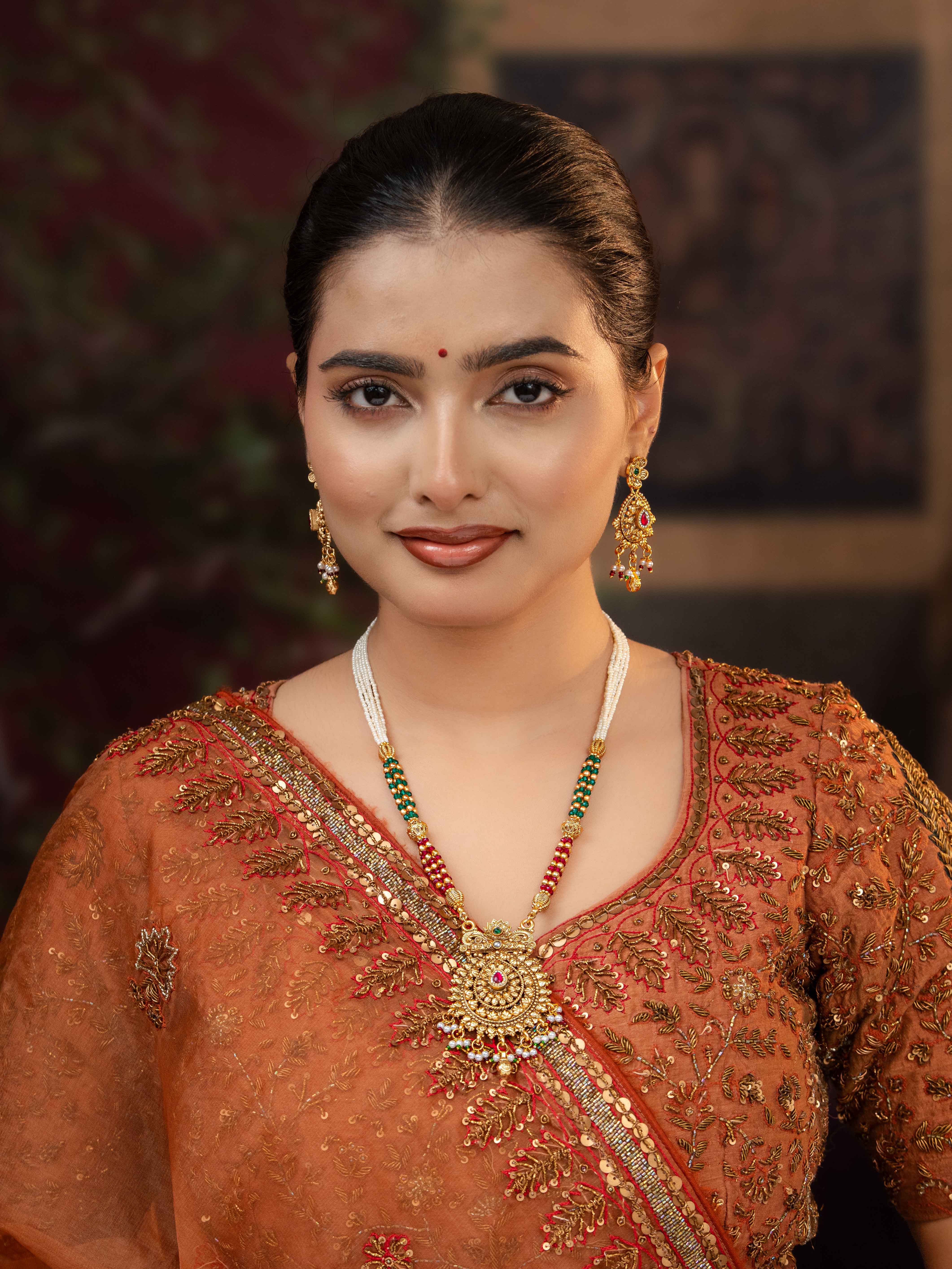 Surmayi Necklace Set