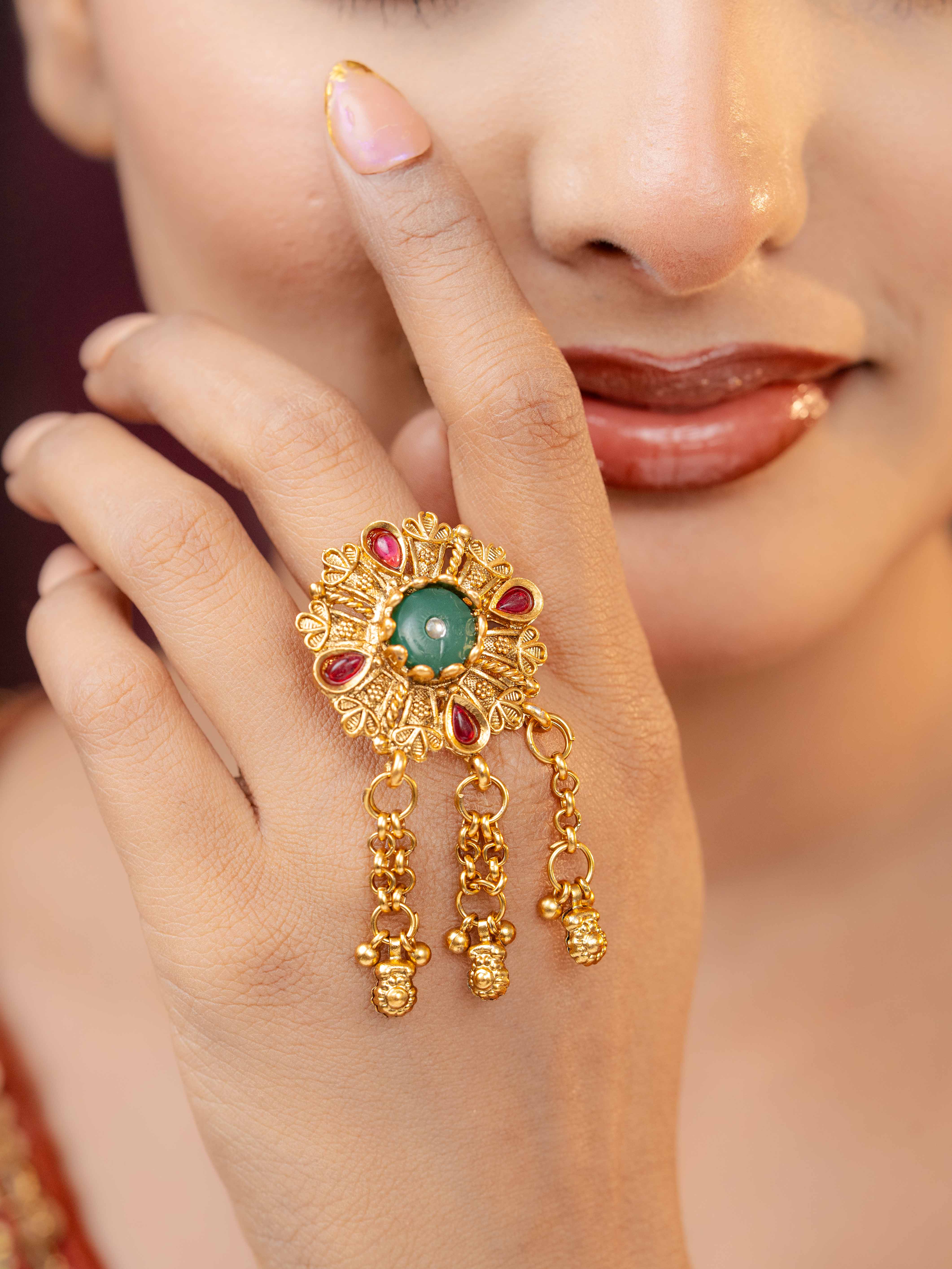 Vedika Adjustable Ring