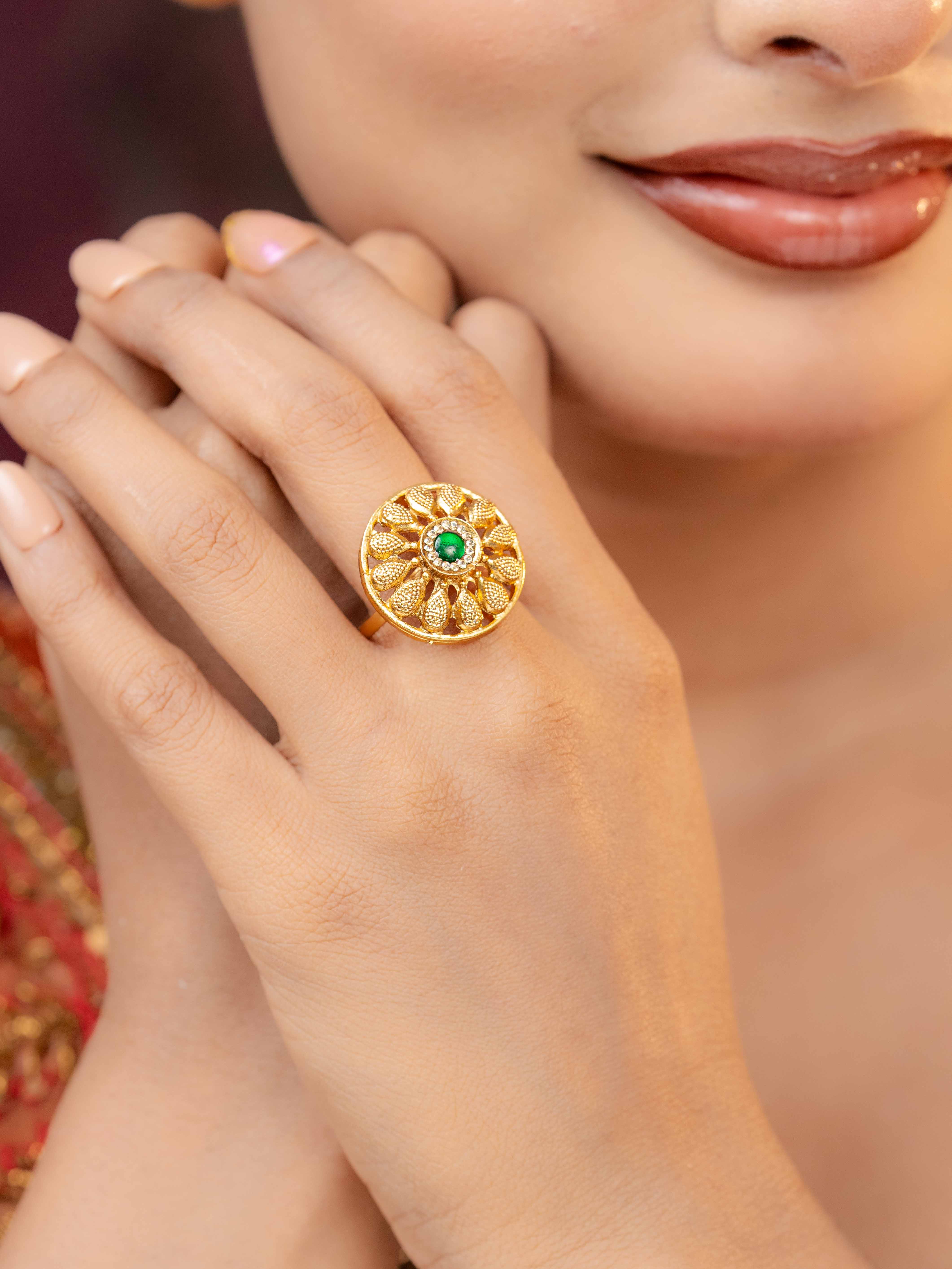 Eira Adjustable Ring
