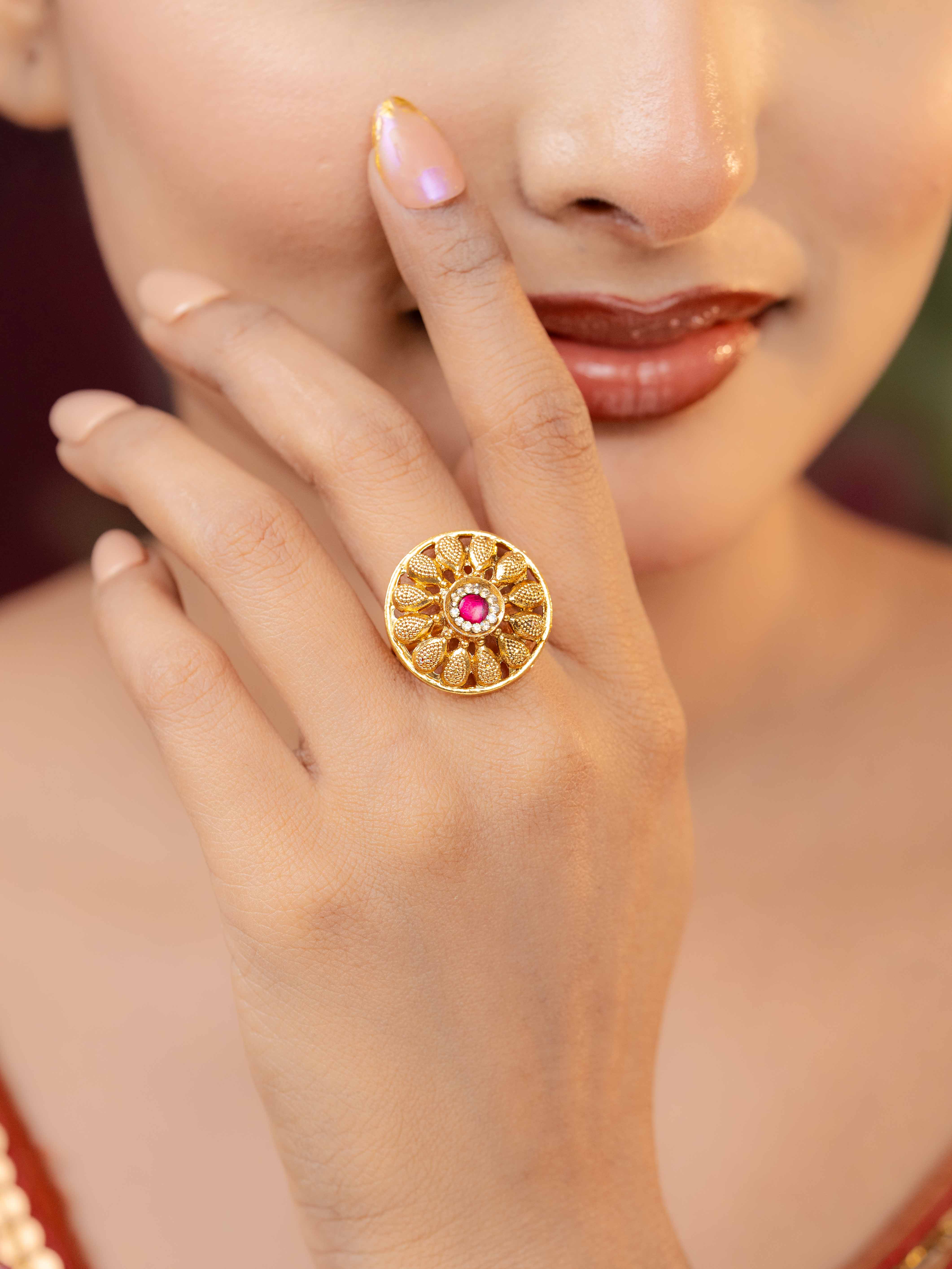 Eira Adjustable Ring