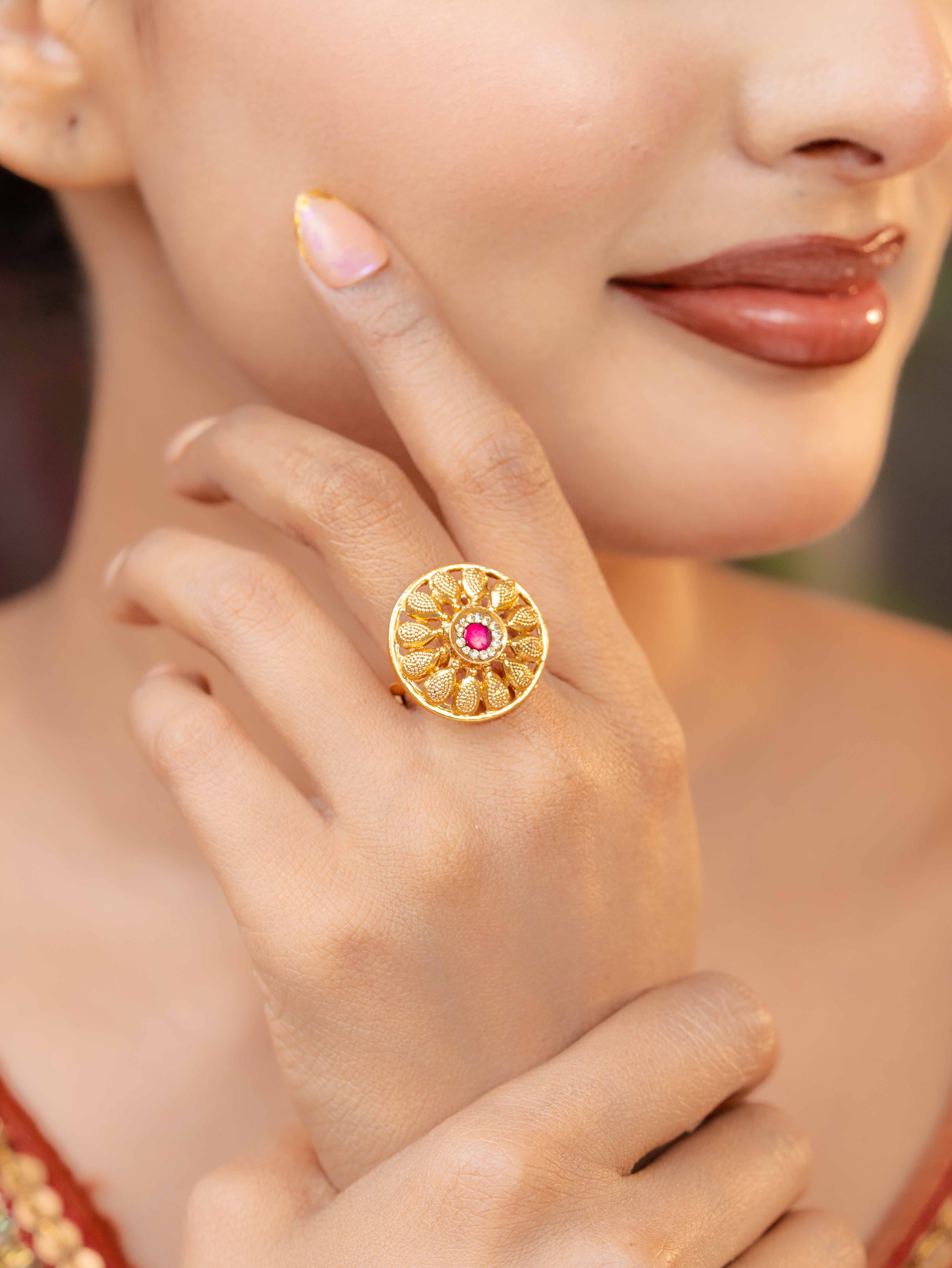 Eira Adjustable Ring