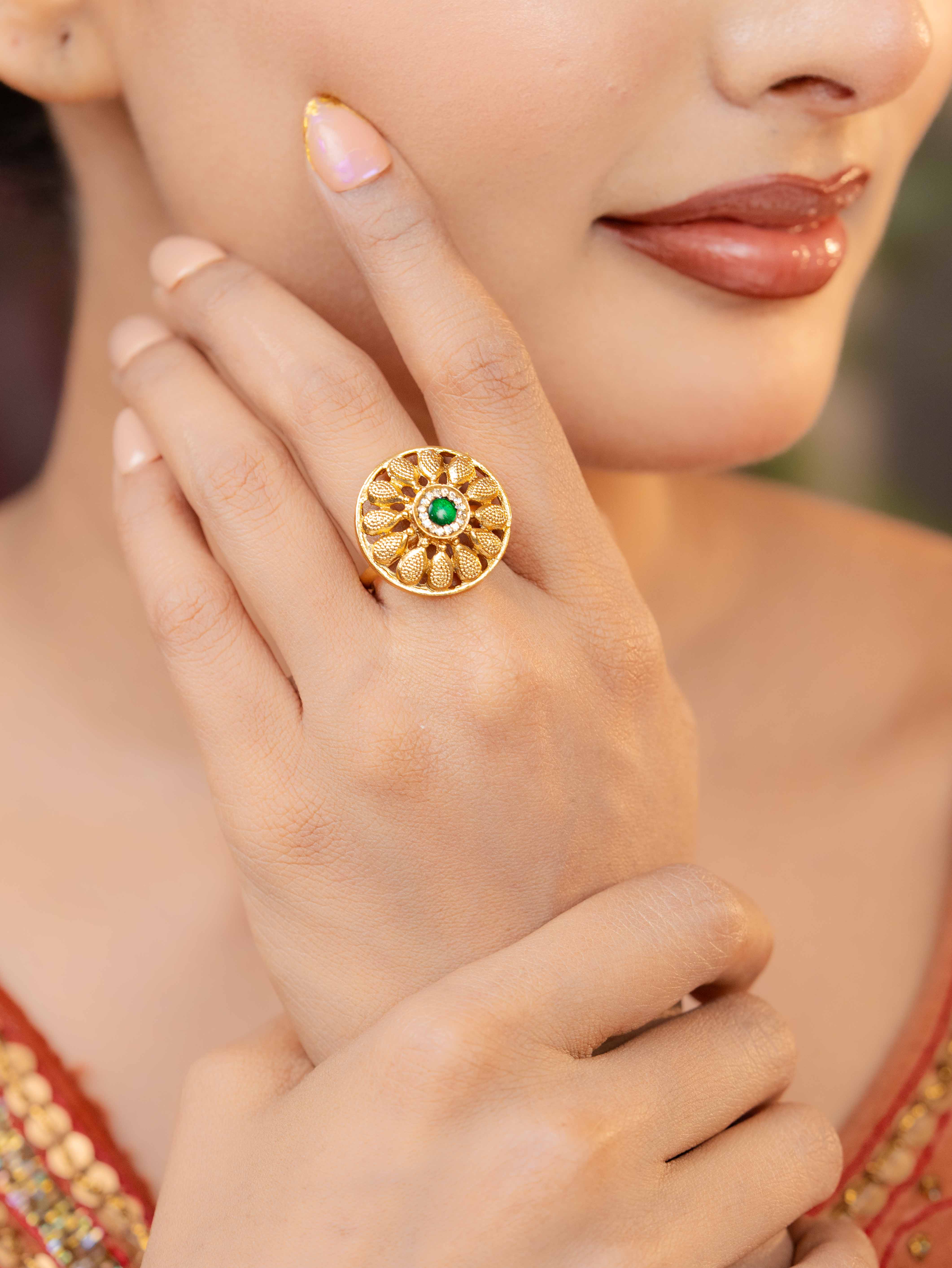 Eira Adjustable Ring