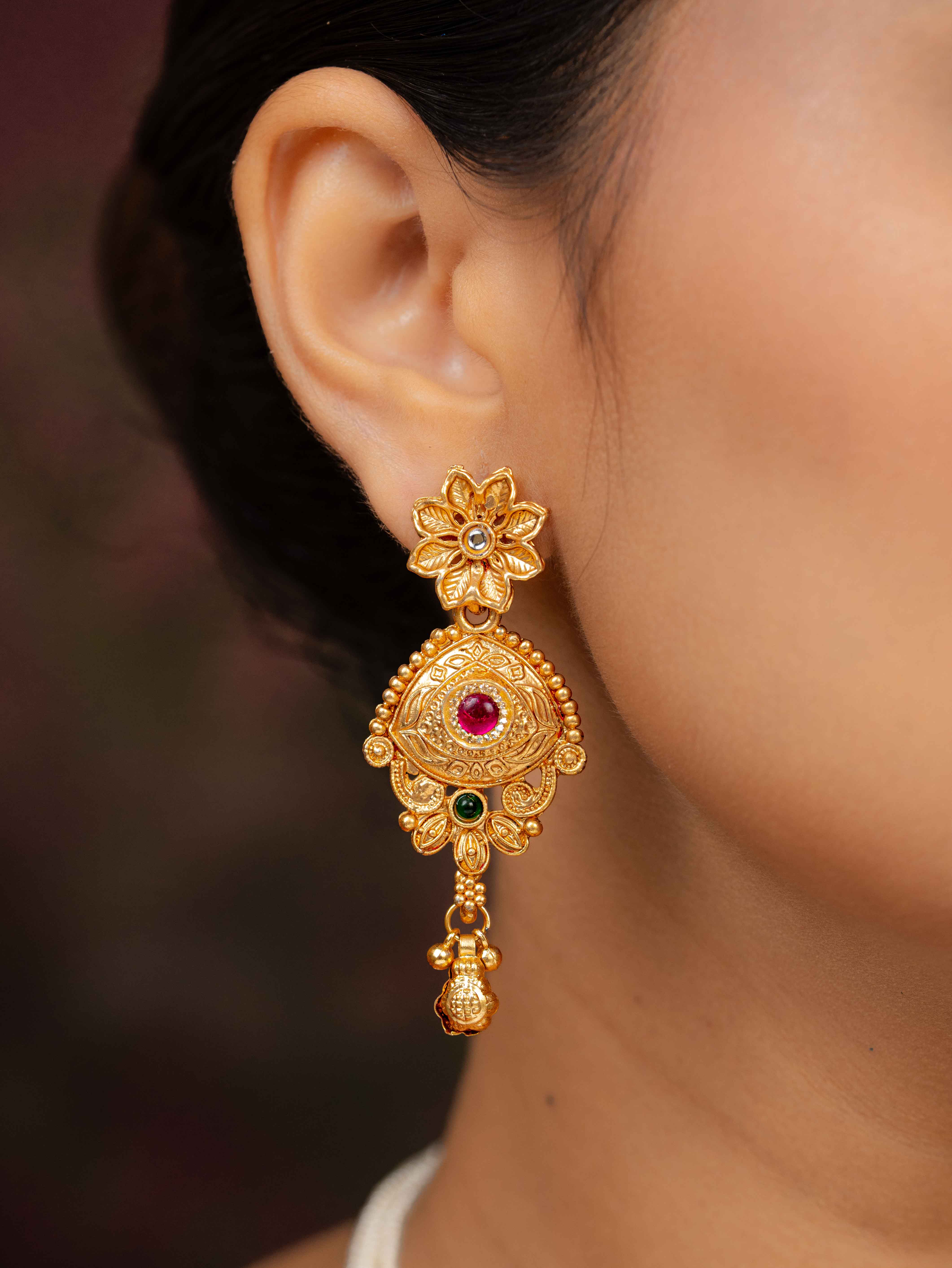 Meherang Necklace Set
