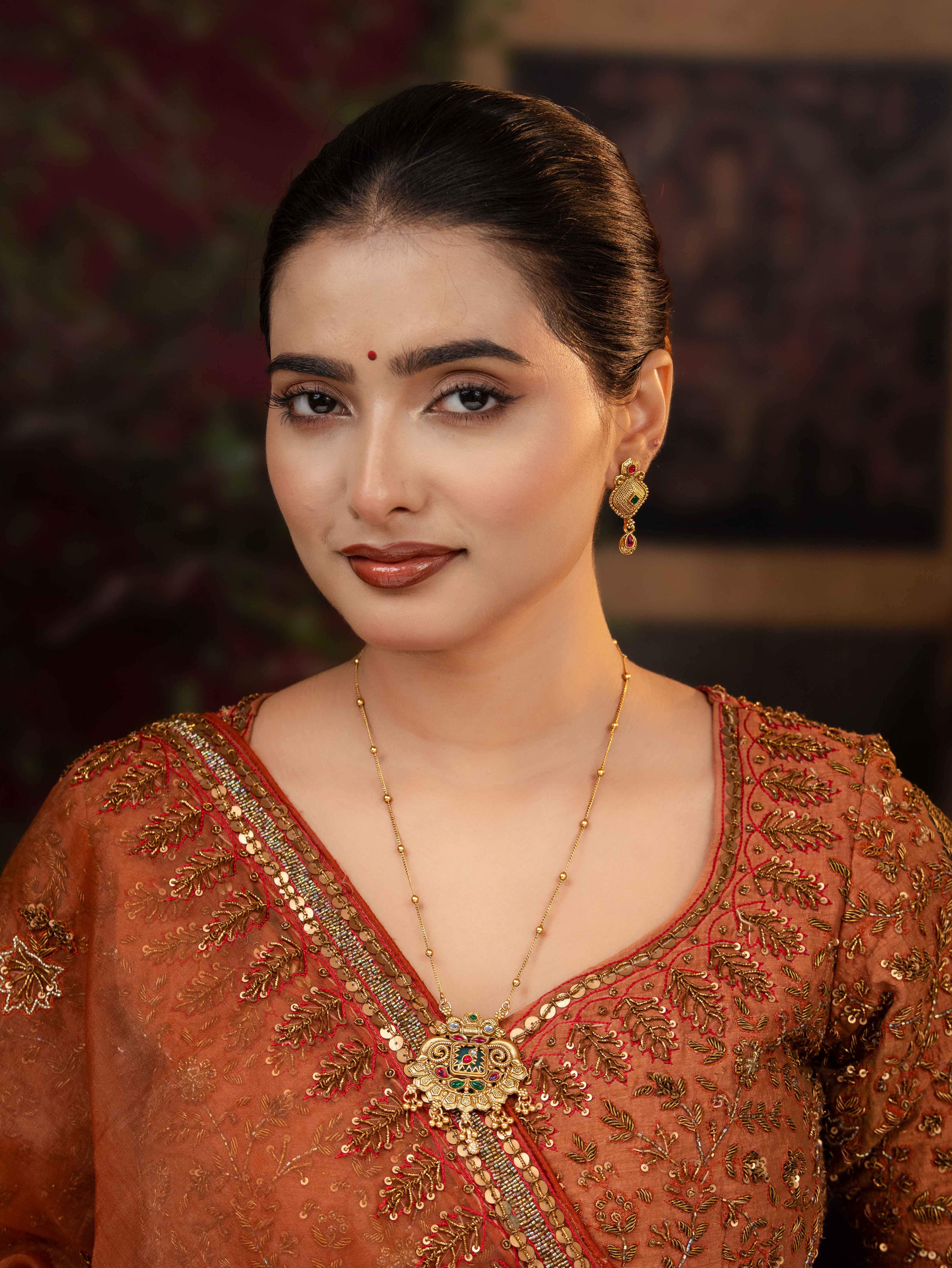 Urvika Necklace Set