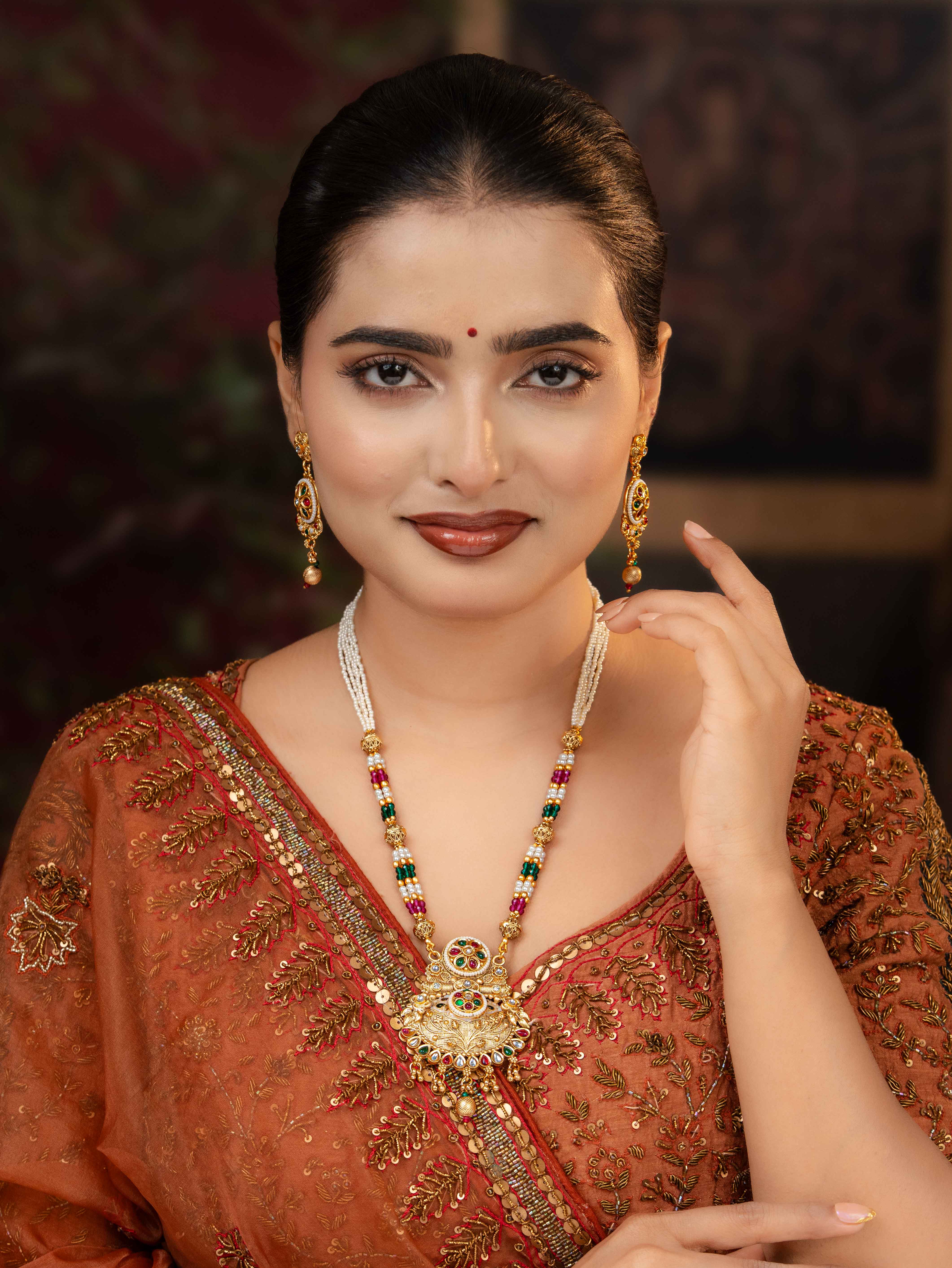 Kanakriti Necklace Set
