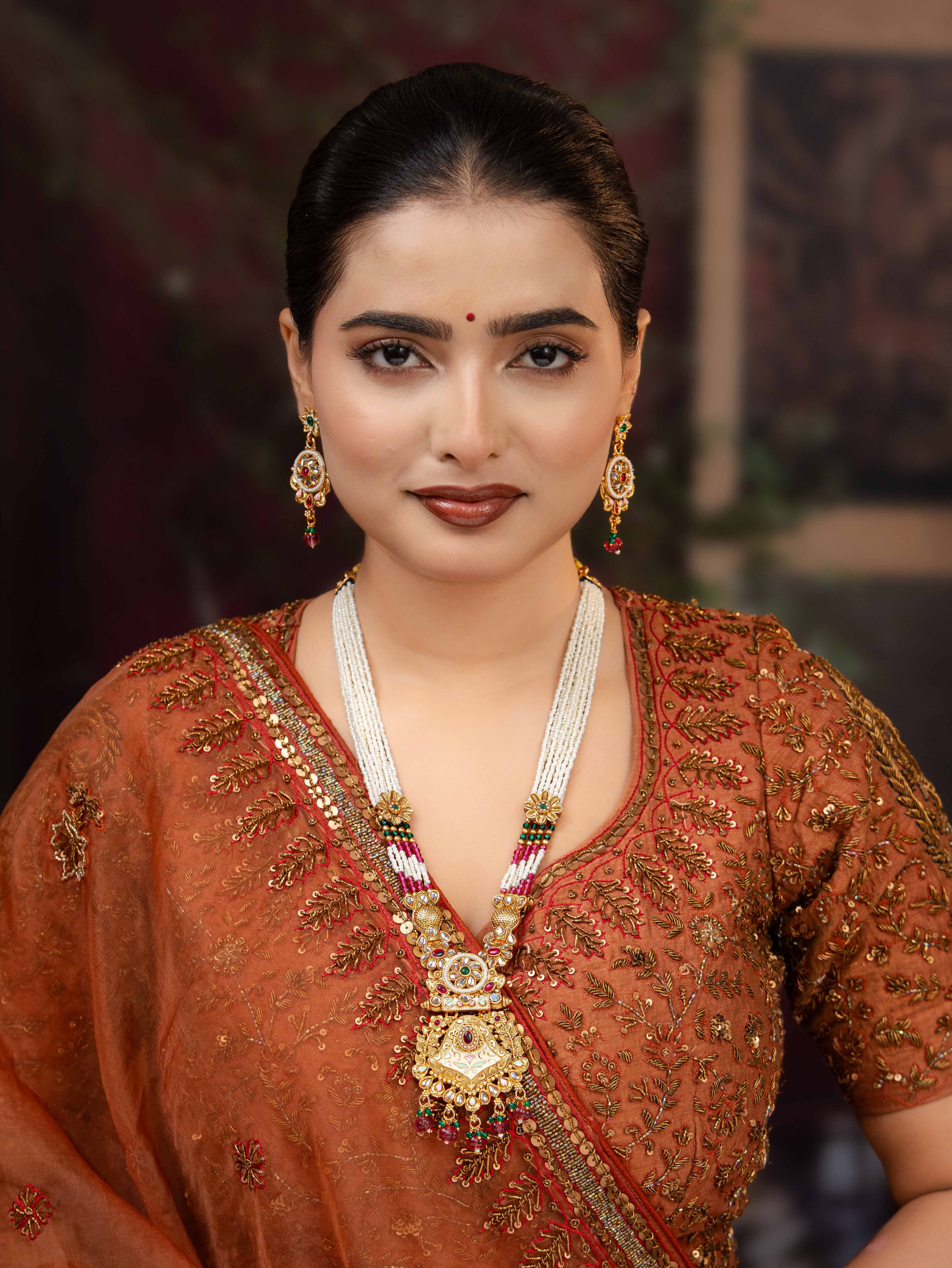 Noorvanshi Necklace Set