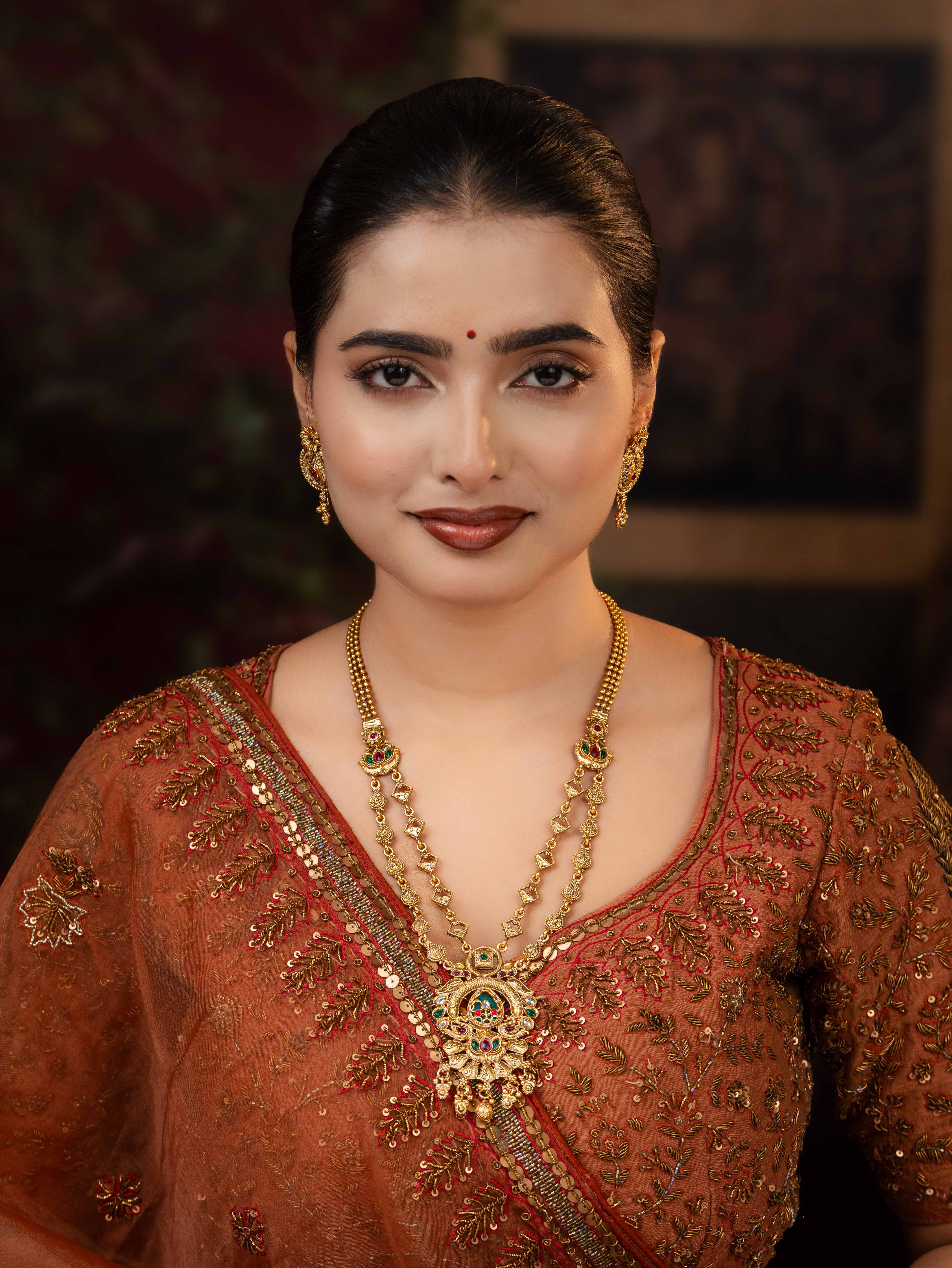 Winara Necklace Set
