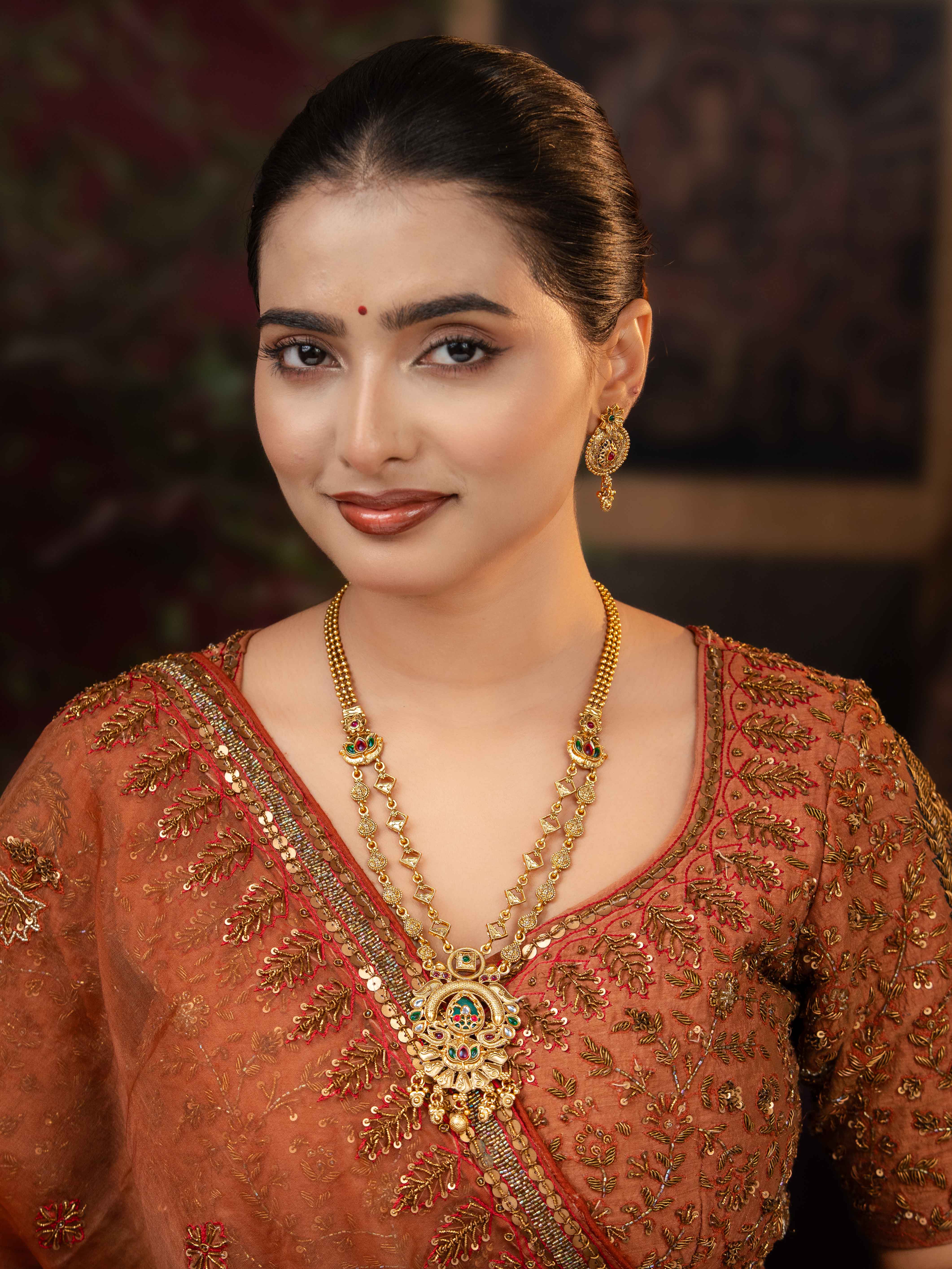 Winara Necklace Set