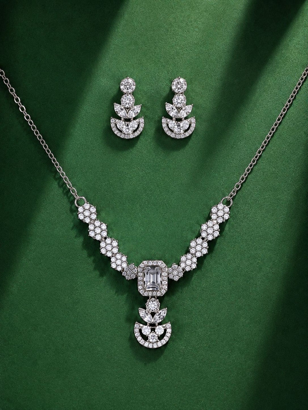Suman  Silver Necklace Set