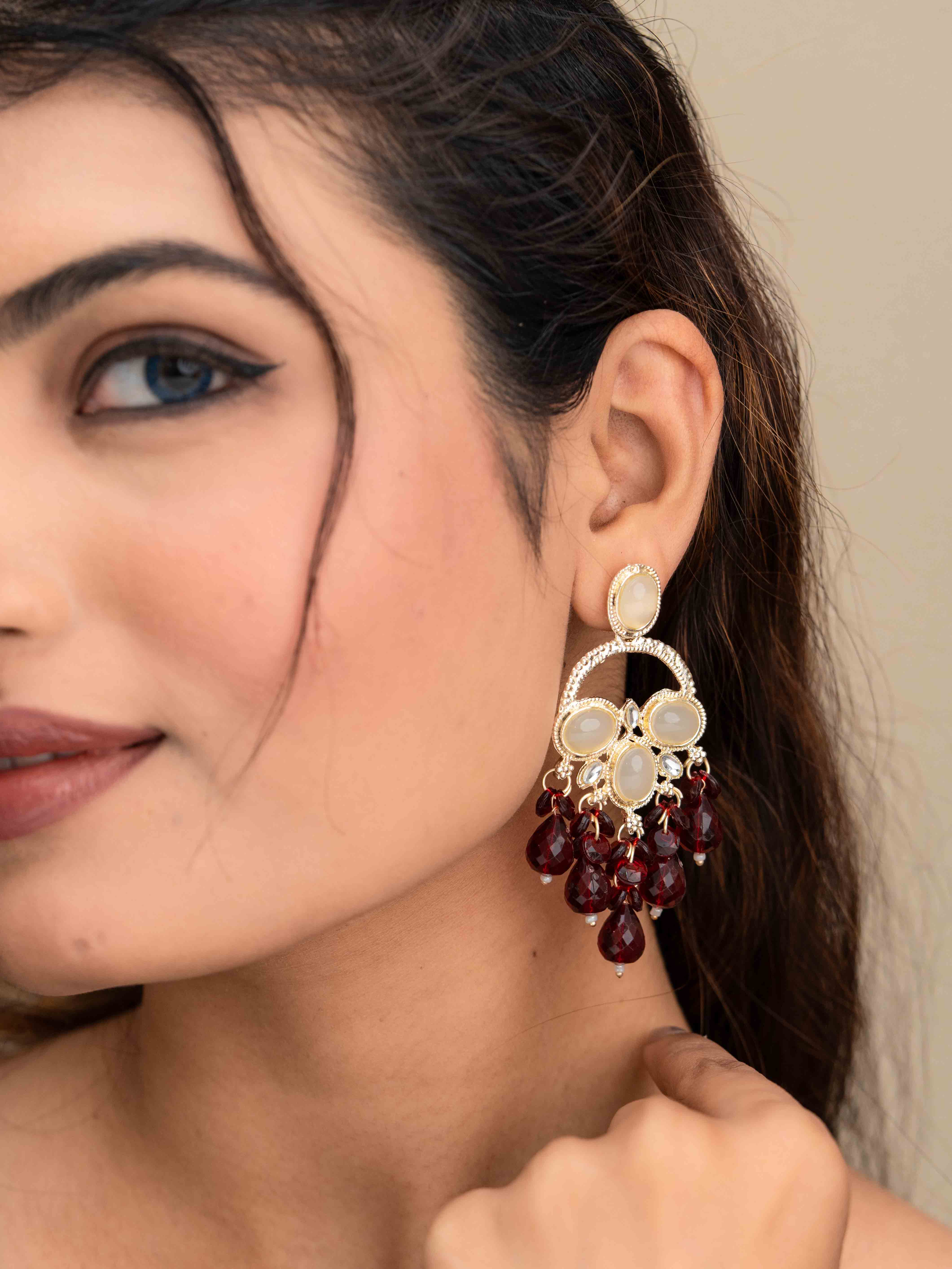 Suhasini Chandbalis