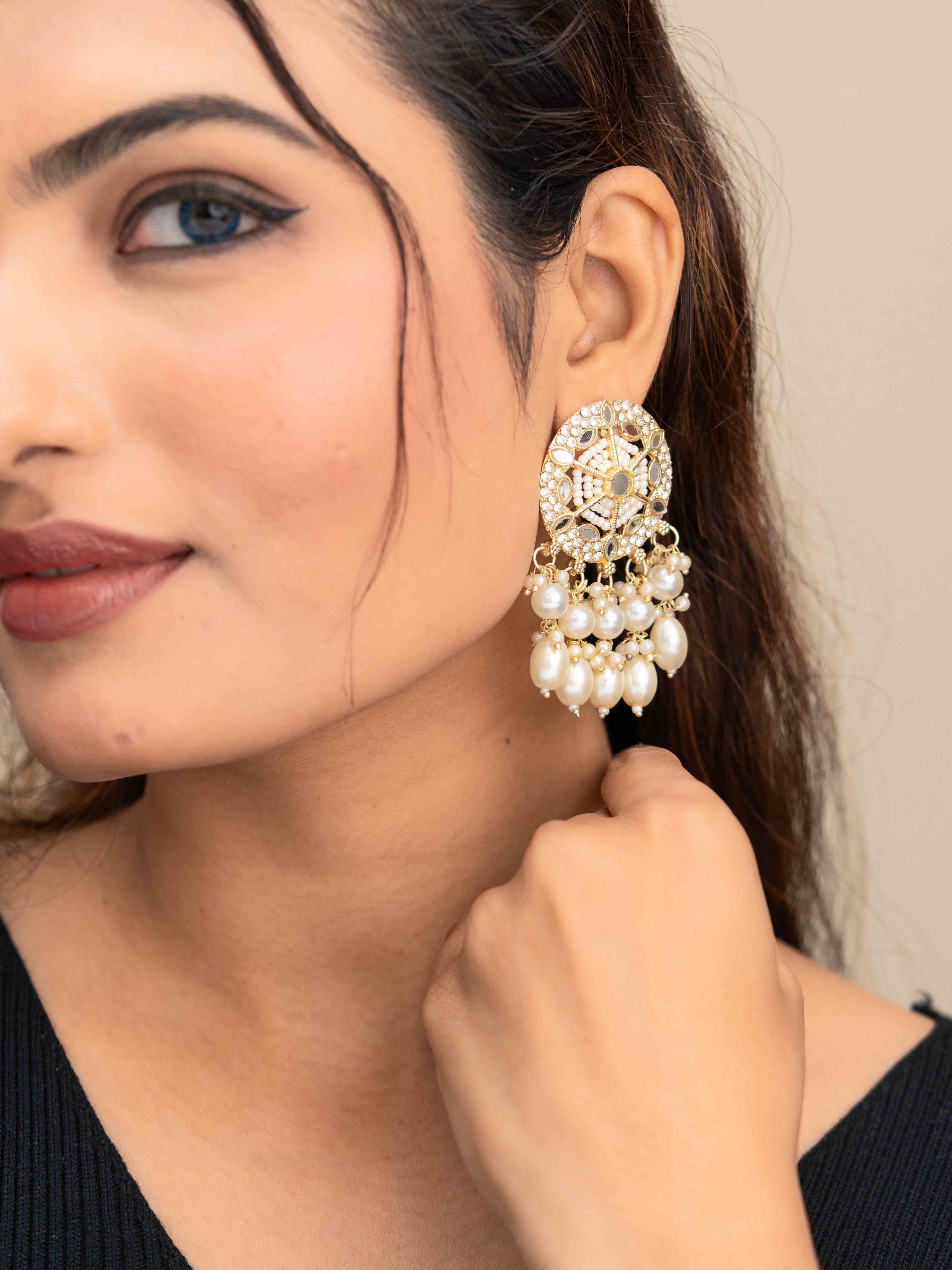 Survi Kundan Earrings
