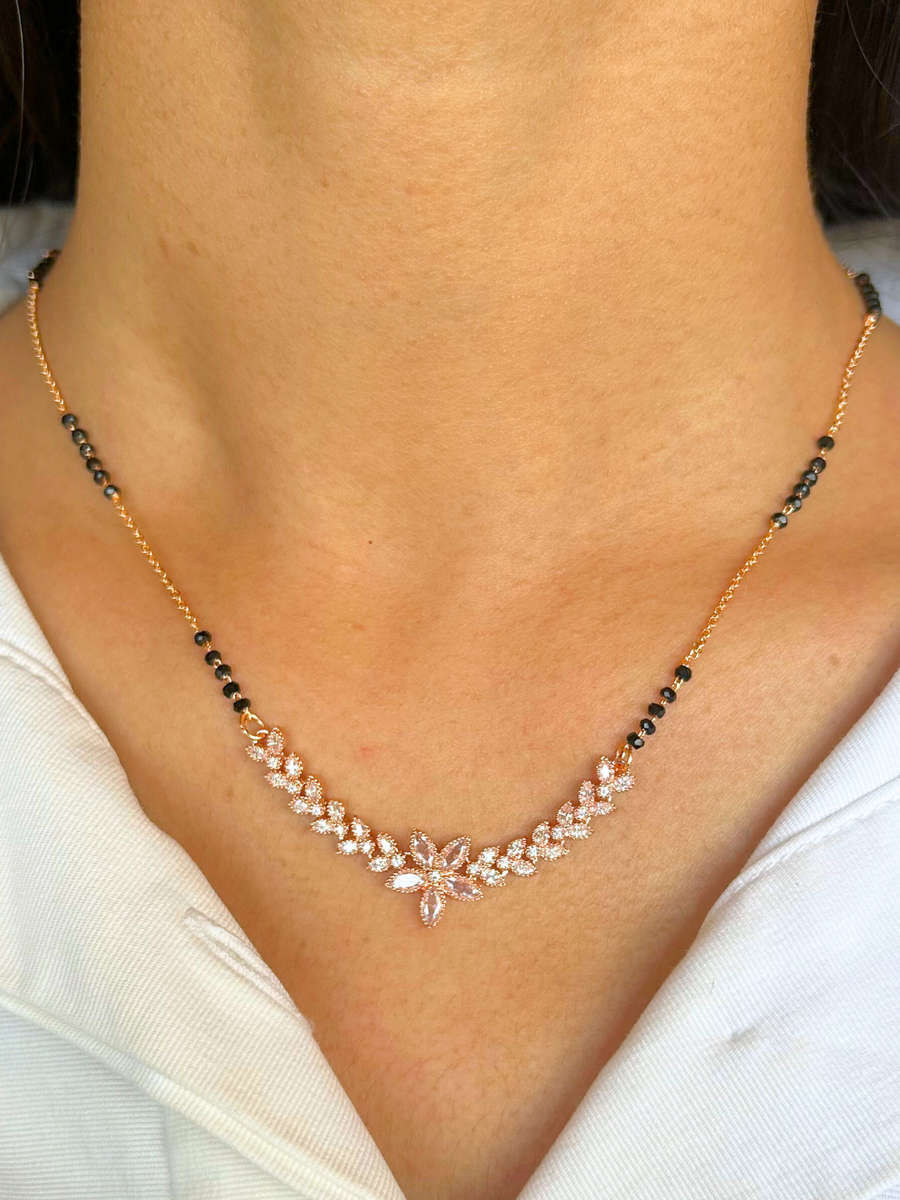 Tanishq online mangalsutra top