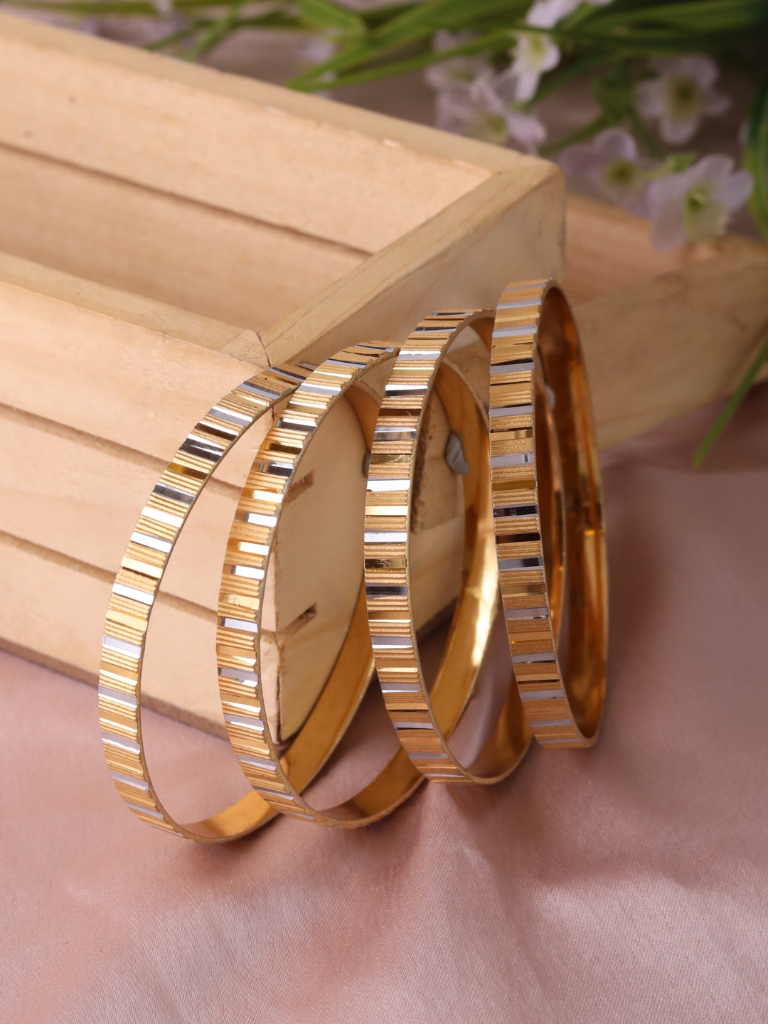 Amaira Bangle   ( Set of 4 )