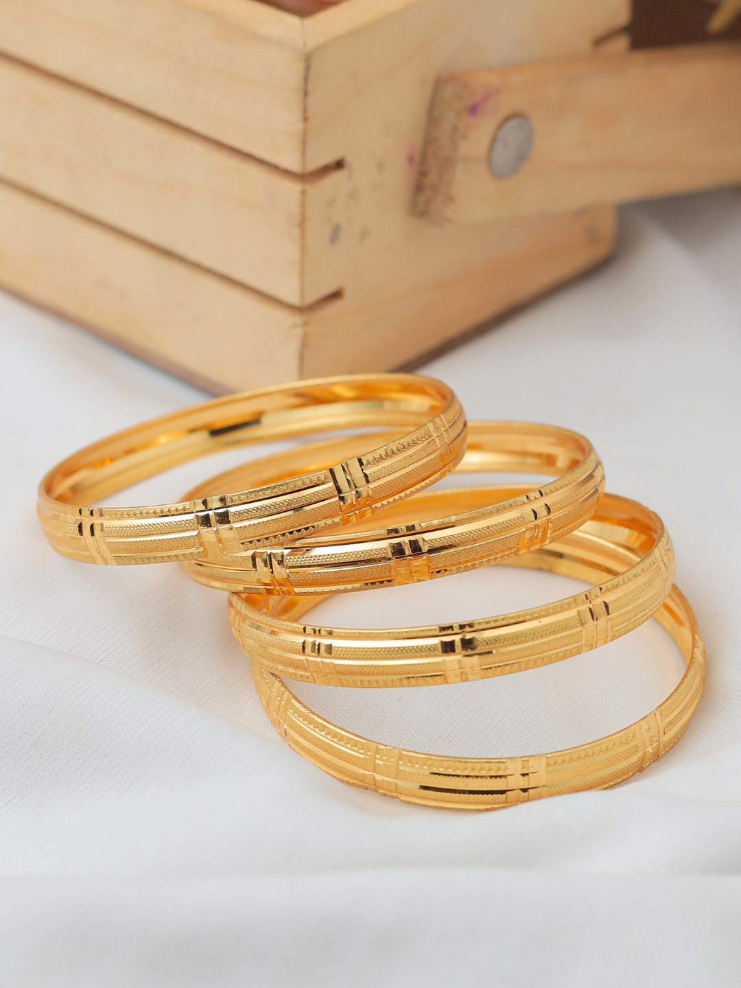 Madhuri  Bangle ( Set of 4 )