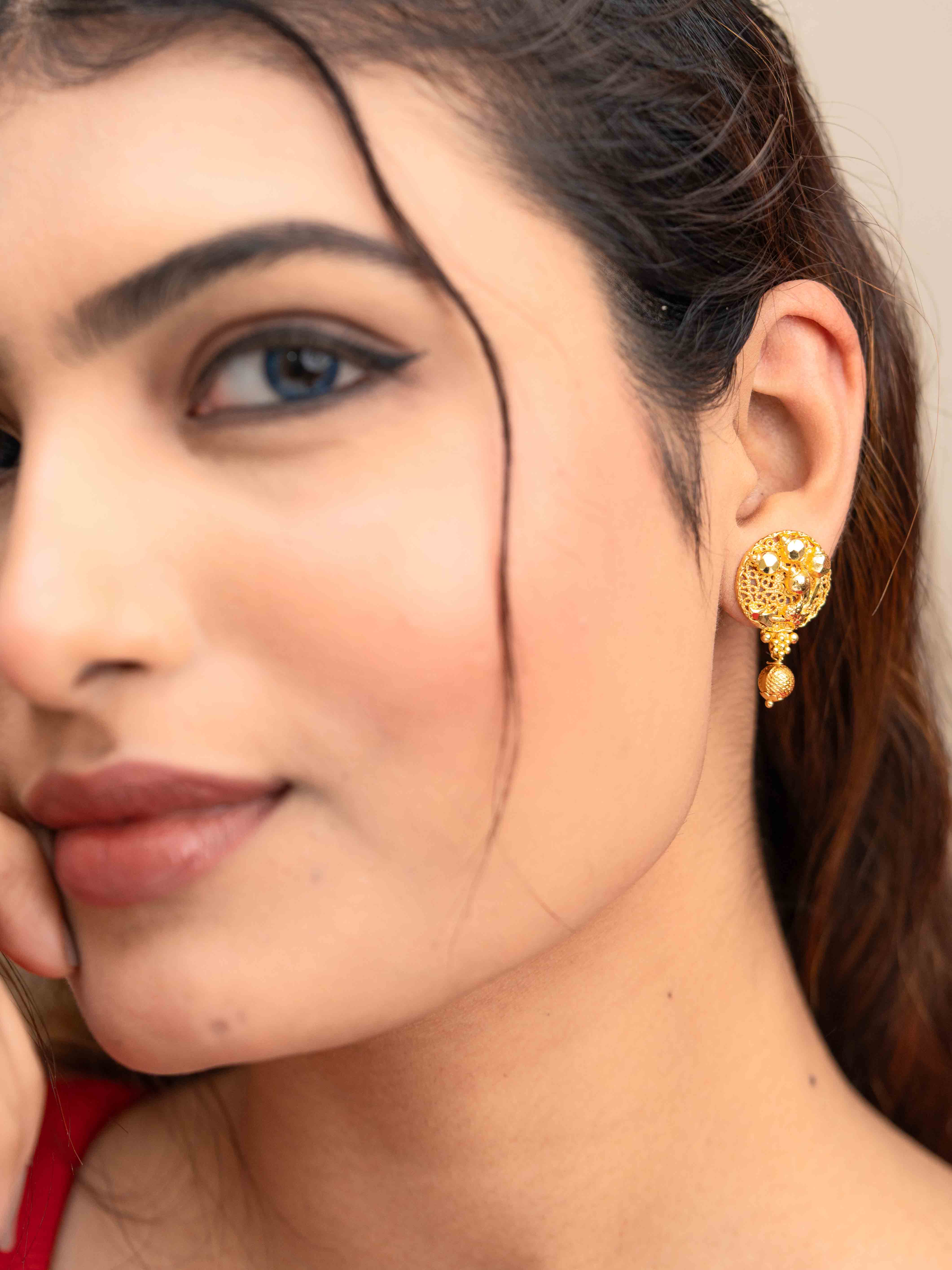 Vishakha Kudi Earrings