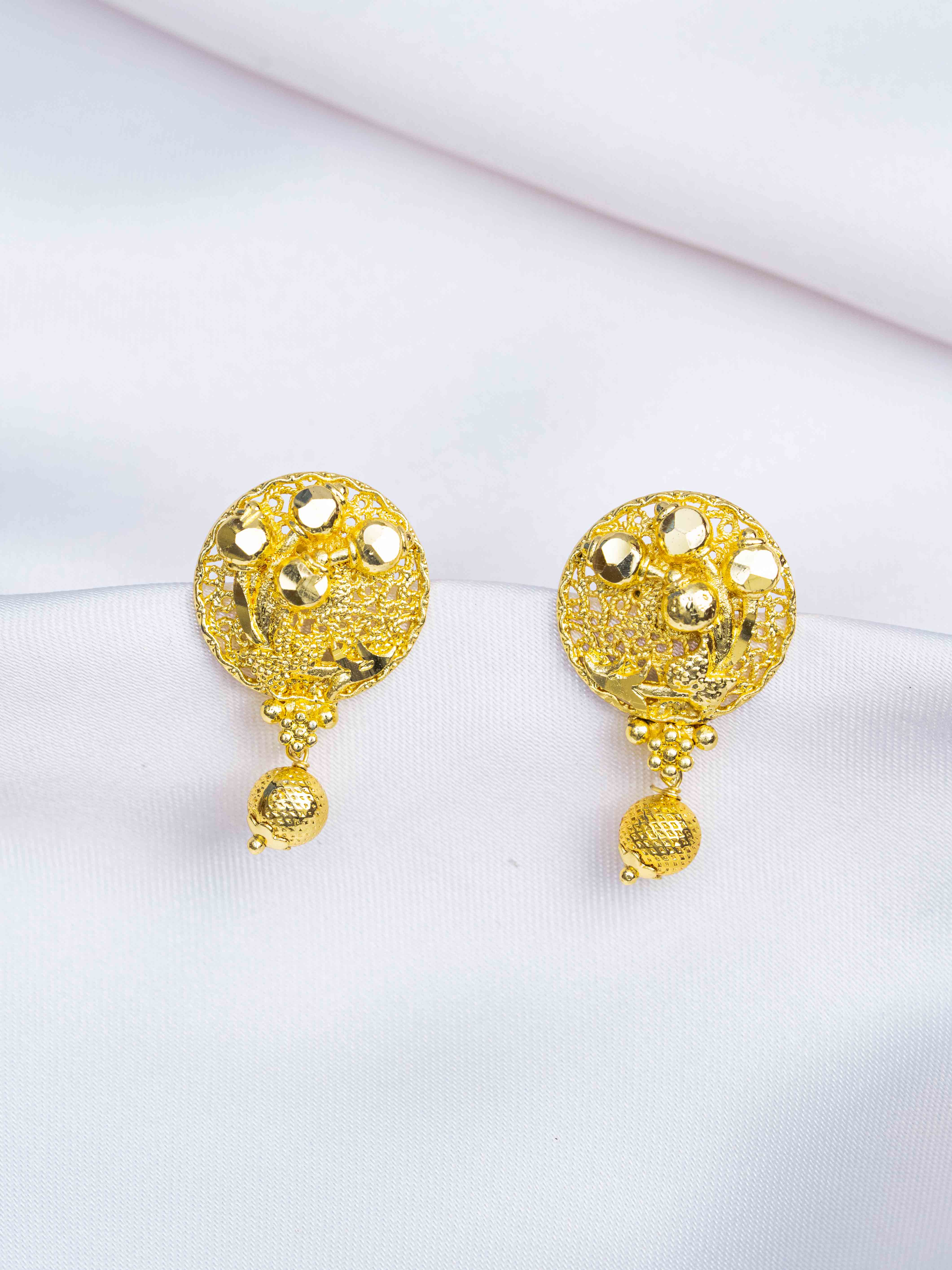 Vishakha Kudi Earrings