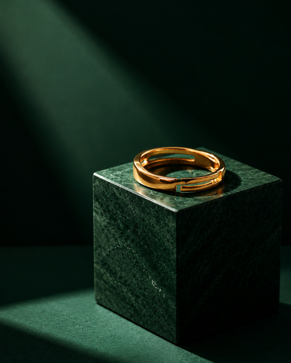 Kivon Adjustable Ring