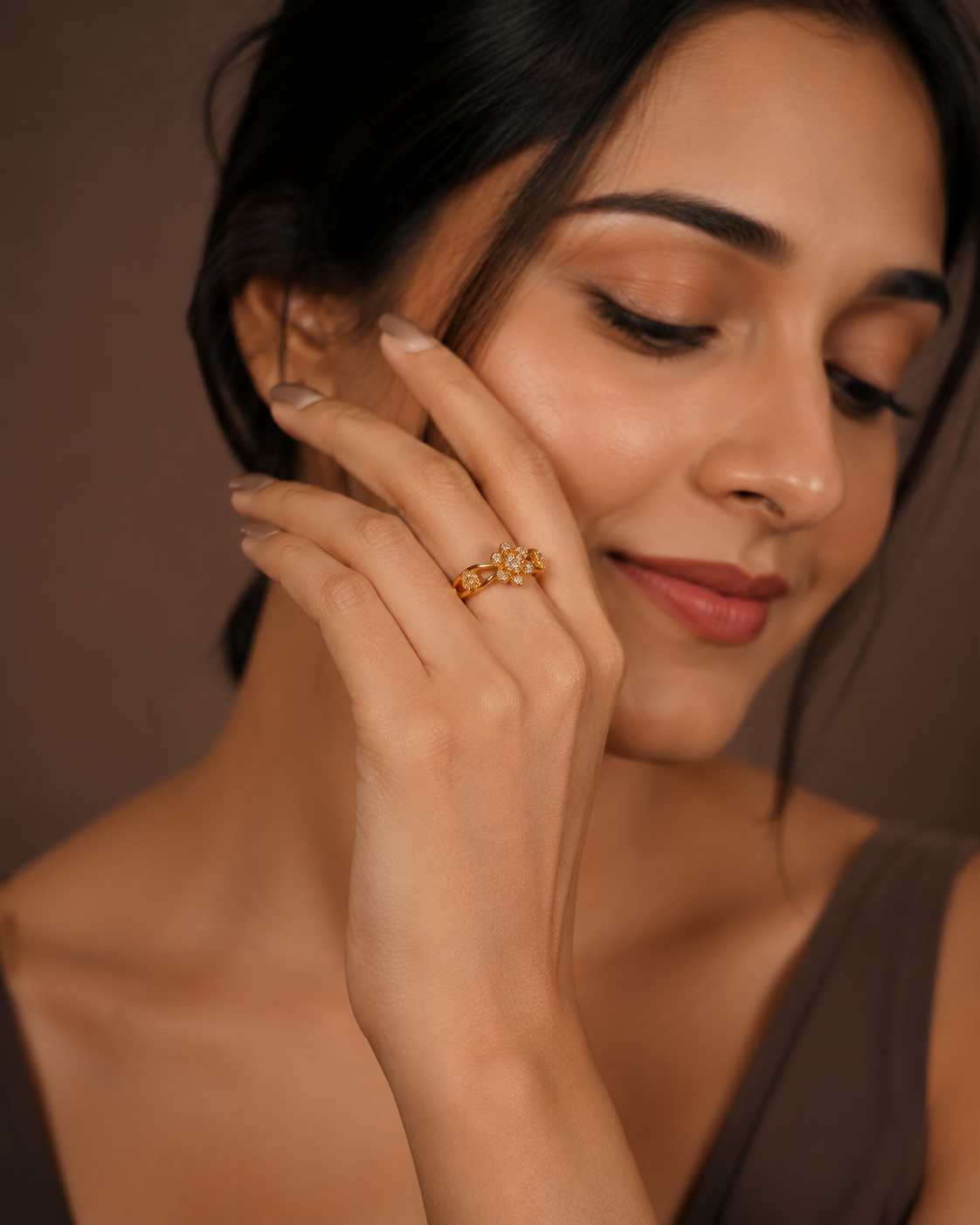 Neya Adjustable Ring