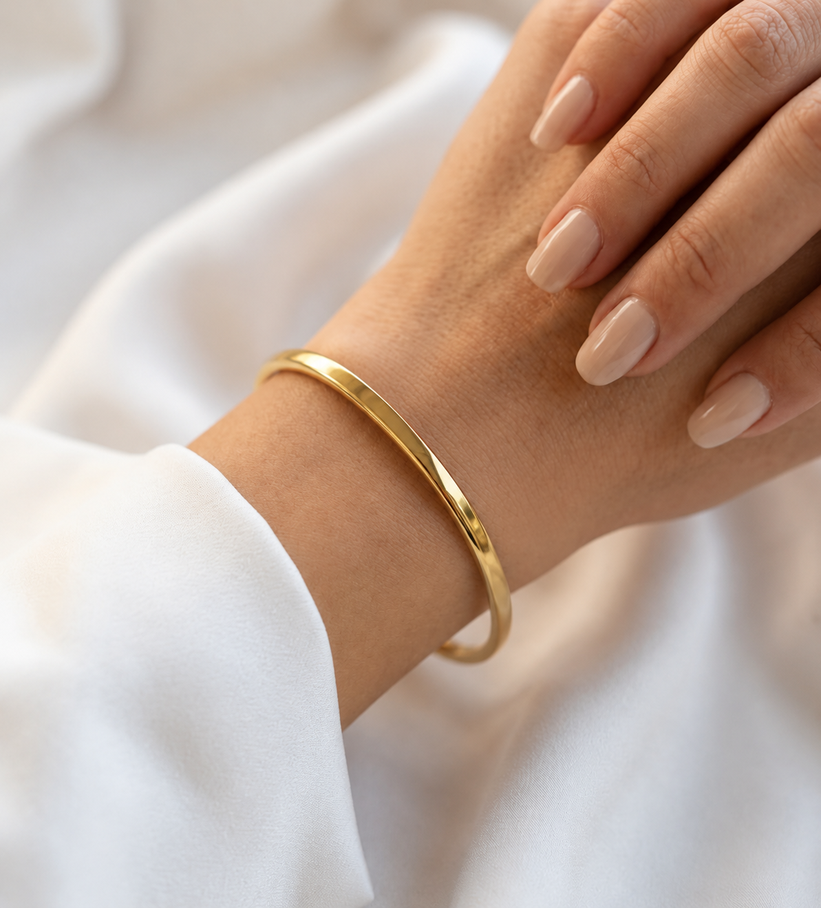 Kavita Bangle Bracelet