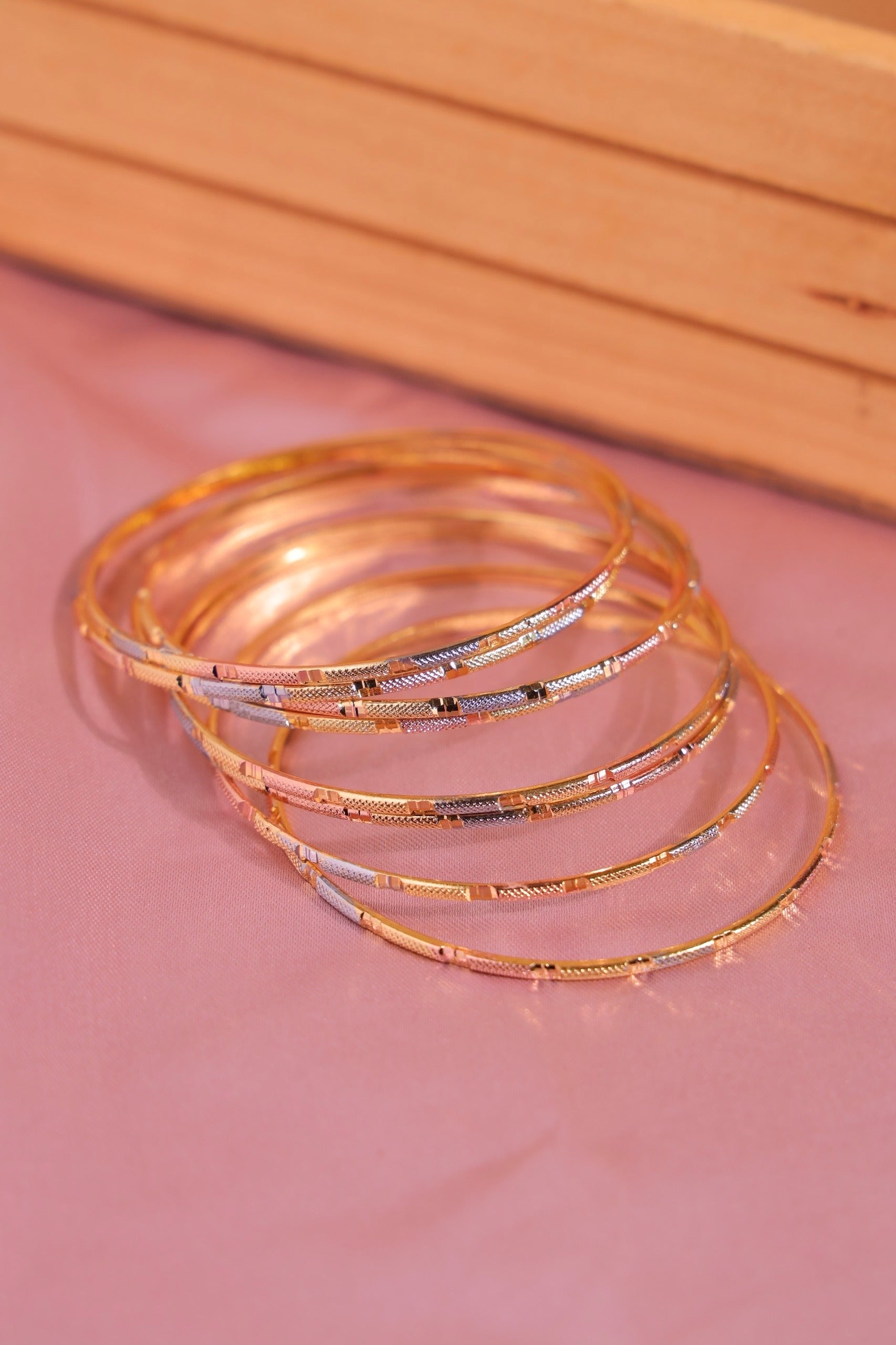 Abhilasha Bangle. ( Set of 8)