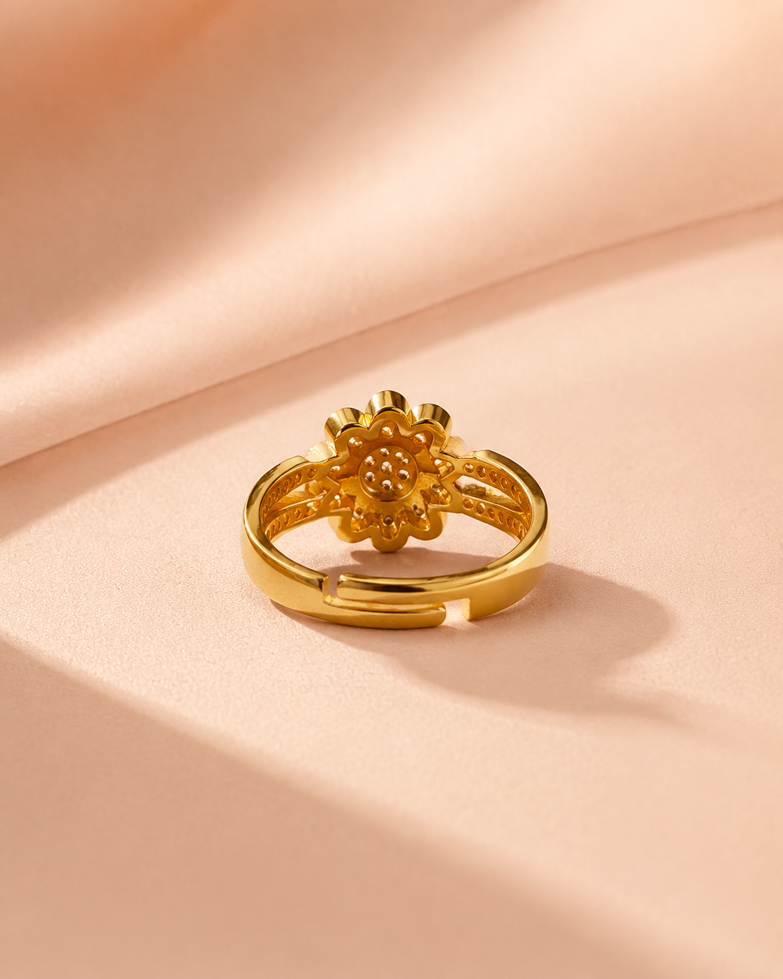 Rova Adjustable Ring