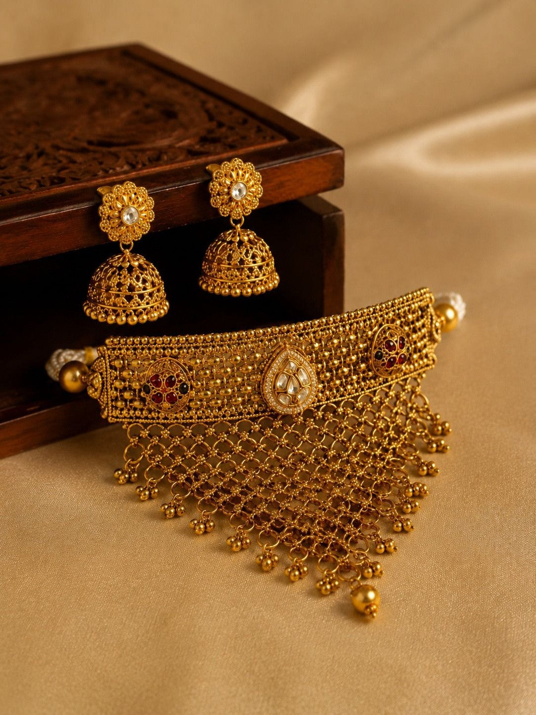 Zoraya Necklace Set