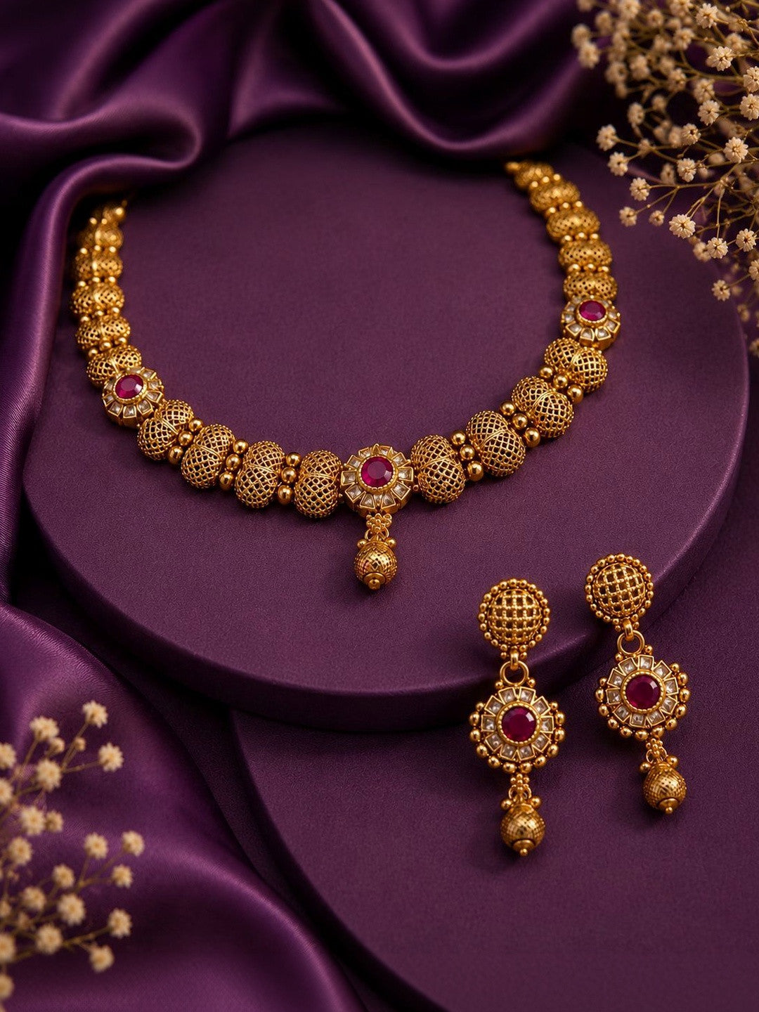 Falguni Necklace Set