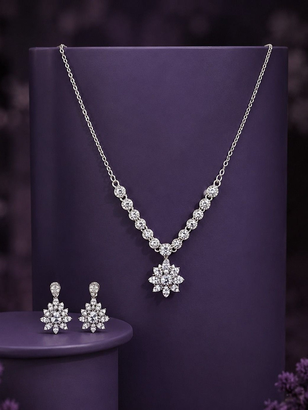 Kyra Silver Necklace Set